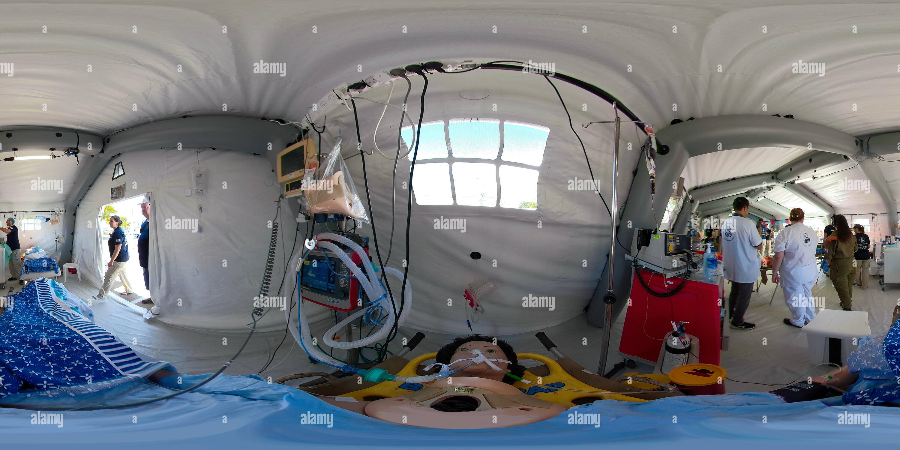 360 Grad Panorama Ansicht von Eine Frau im Krankenhaus während der Nationalen Erdbeben Bohren hospitalisiert. Sheba Medical Center, Tel Hashomer, Israel, 25 Sep, 2019. 360 Foto vr panora