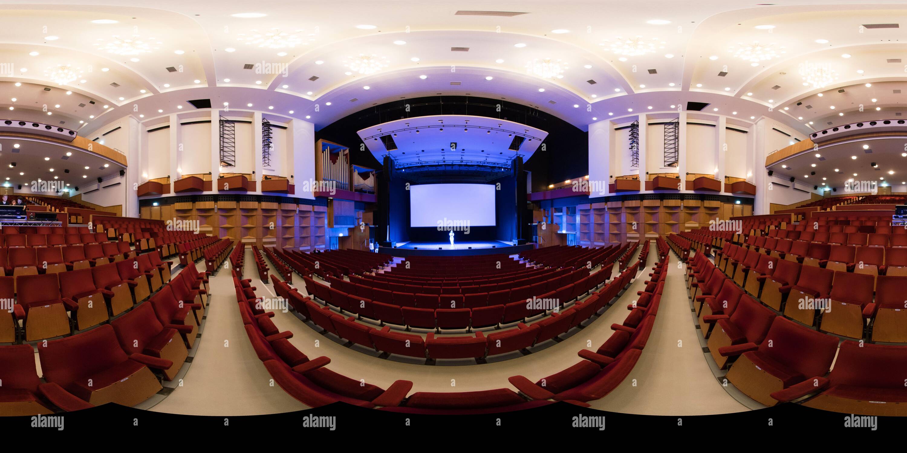 360 Grad Panorama Ansicht von Phoenix Concert Hall, Fairfield Halls, Croydon