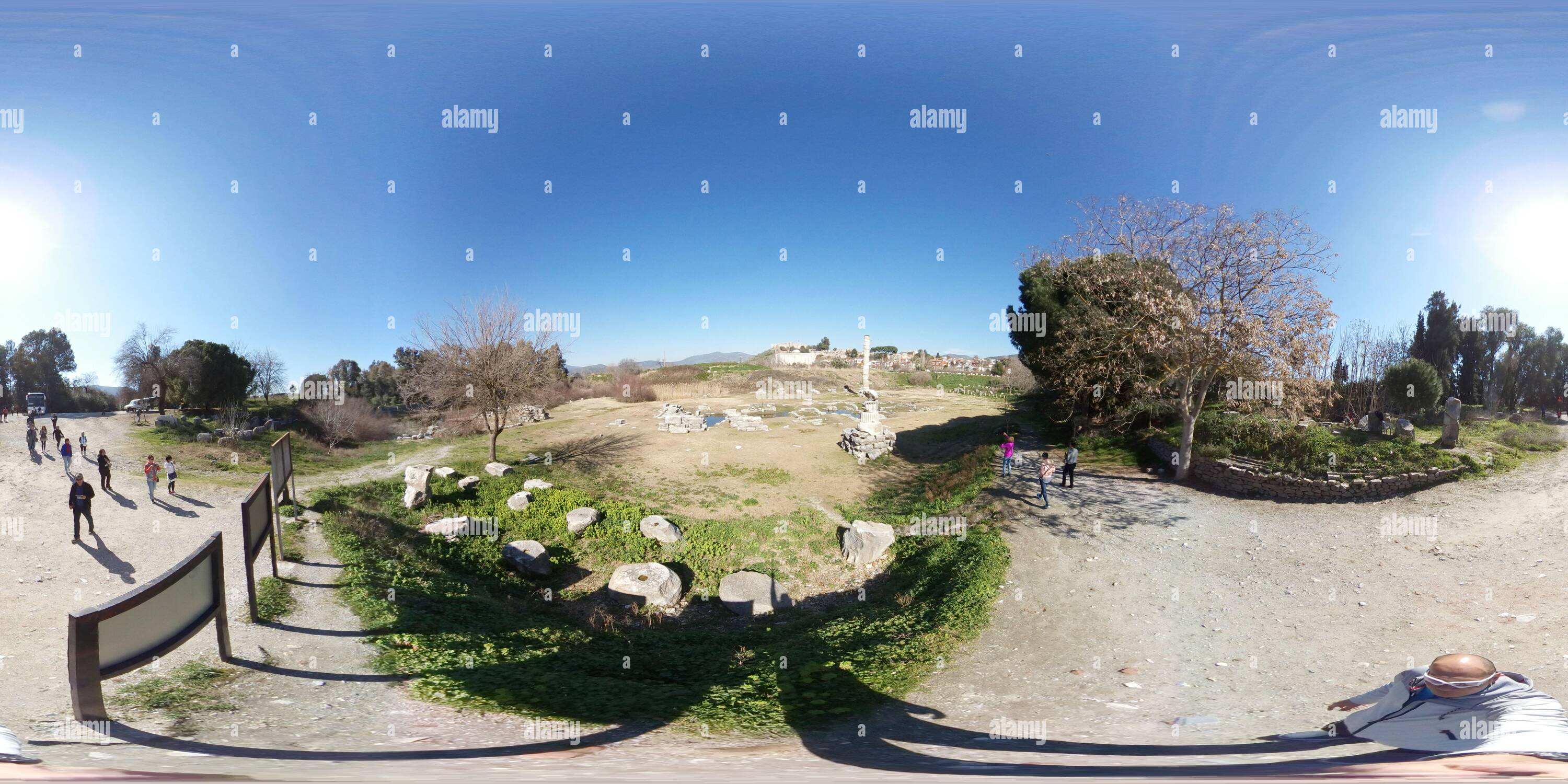 360 Grad Panorama Ansicht von Artemis ist eines der sieben Weltwunder der Antike in Ephesos, Türkei