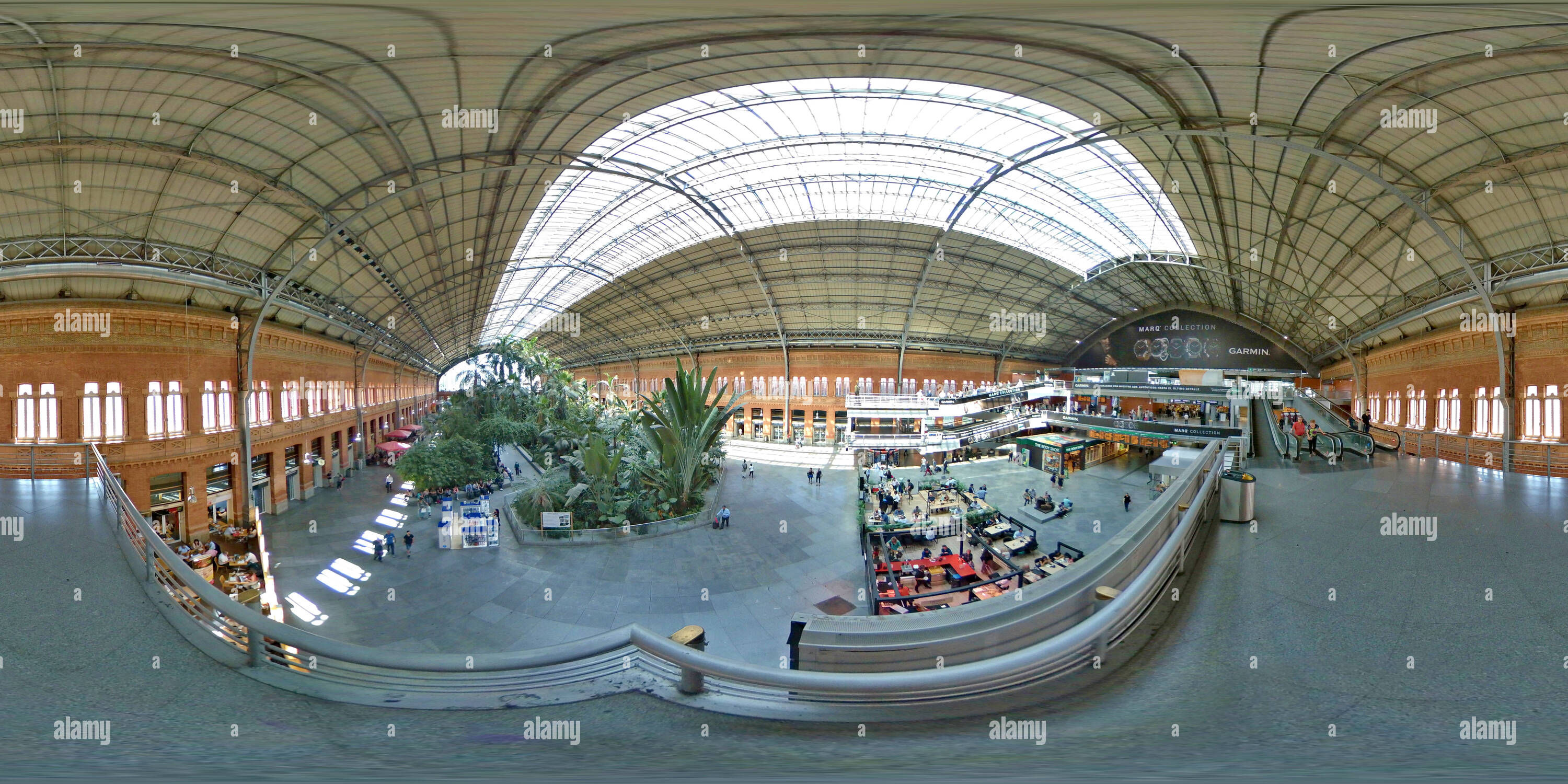 360 Grad Panorama Ansicht von Der Bahnhof Atocha, Madrid
