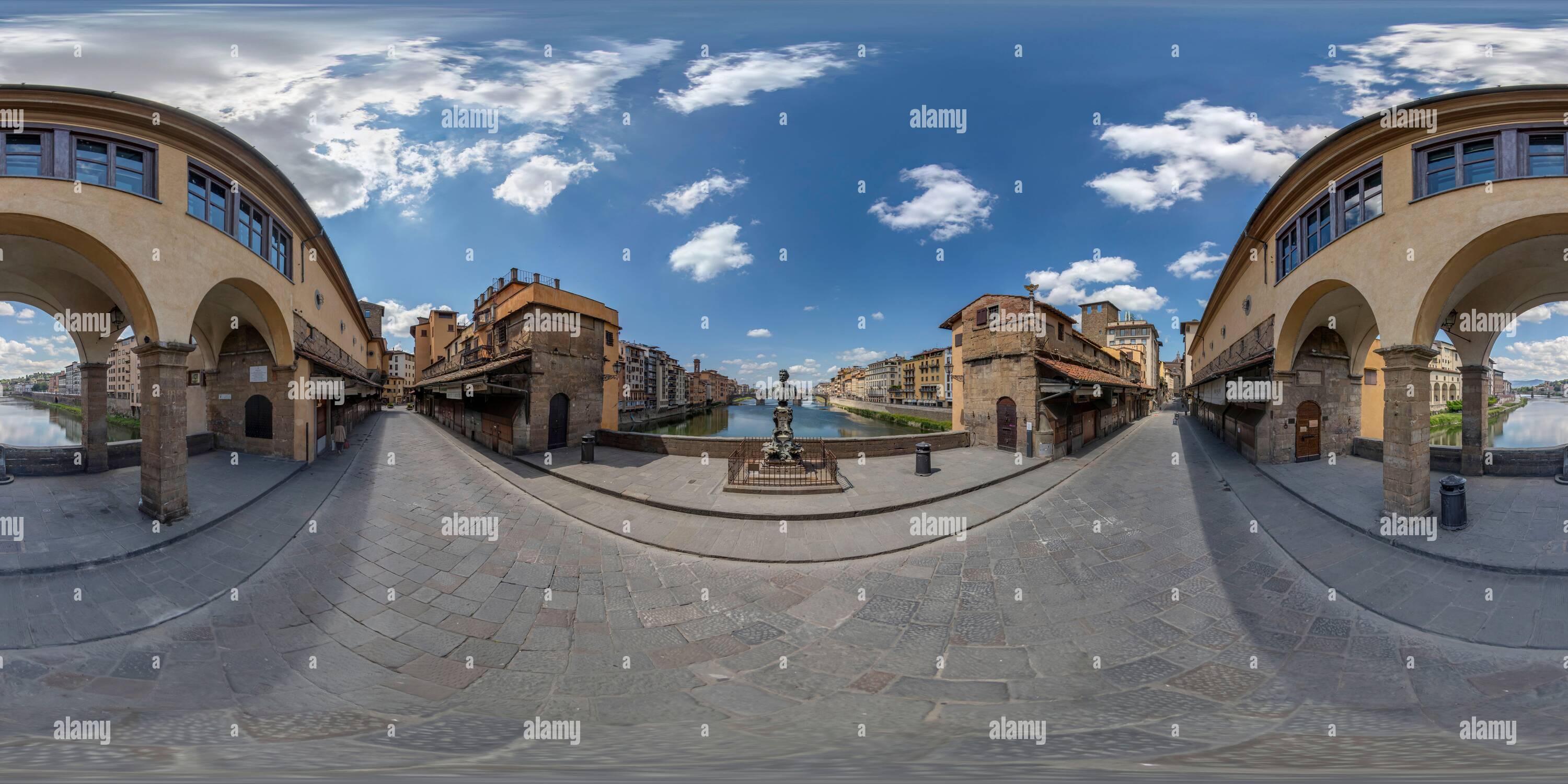 360 Grad Panorama Ansicht von Eine ungewöhnliche und nie zuvor gesehene Ponte Vecchio Florenz. Spektakulär und leer, aber gleichzeitig lebendig und ergreifend in den 360-Grad-Bildern.