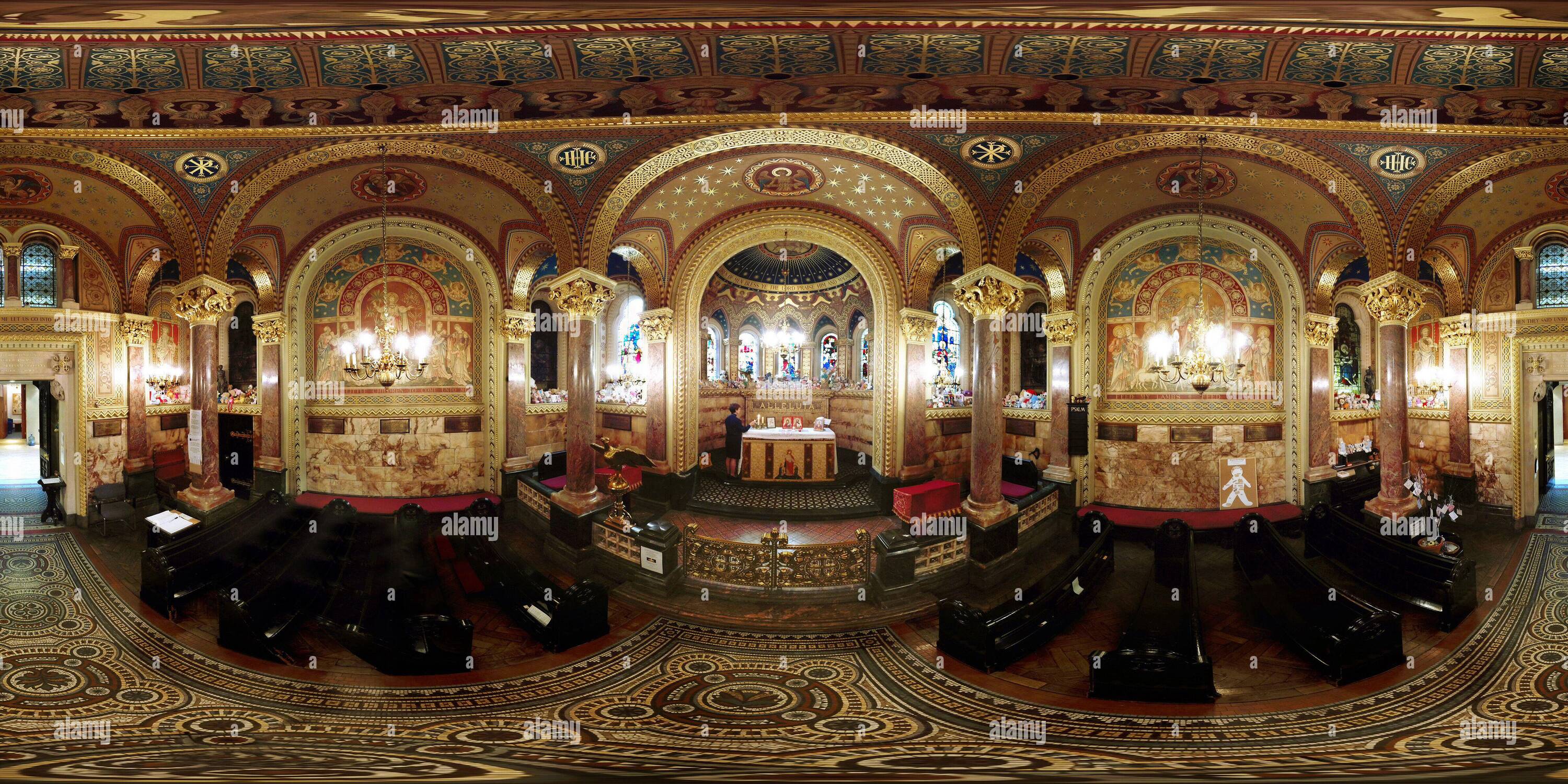 360 Grad Panorama Ansicht von St. Christopher's Chapel, Great Ormond Street Hospital, LONDON. Bild : © Mark Pain / Alamy