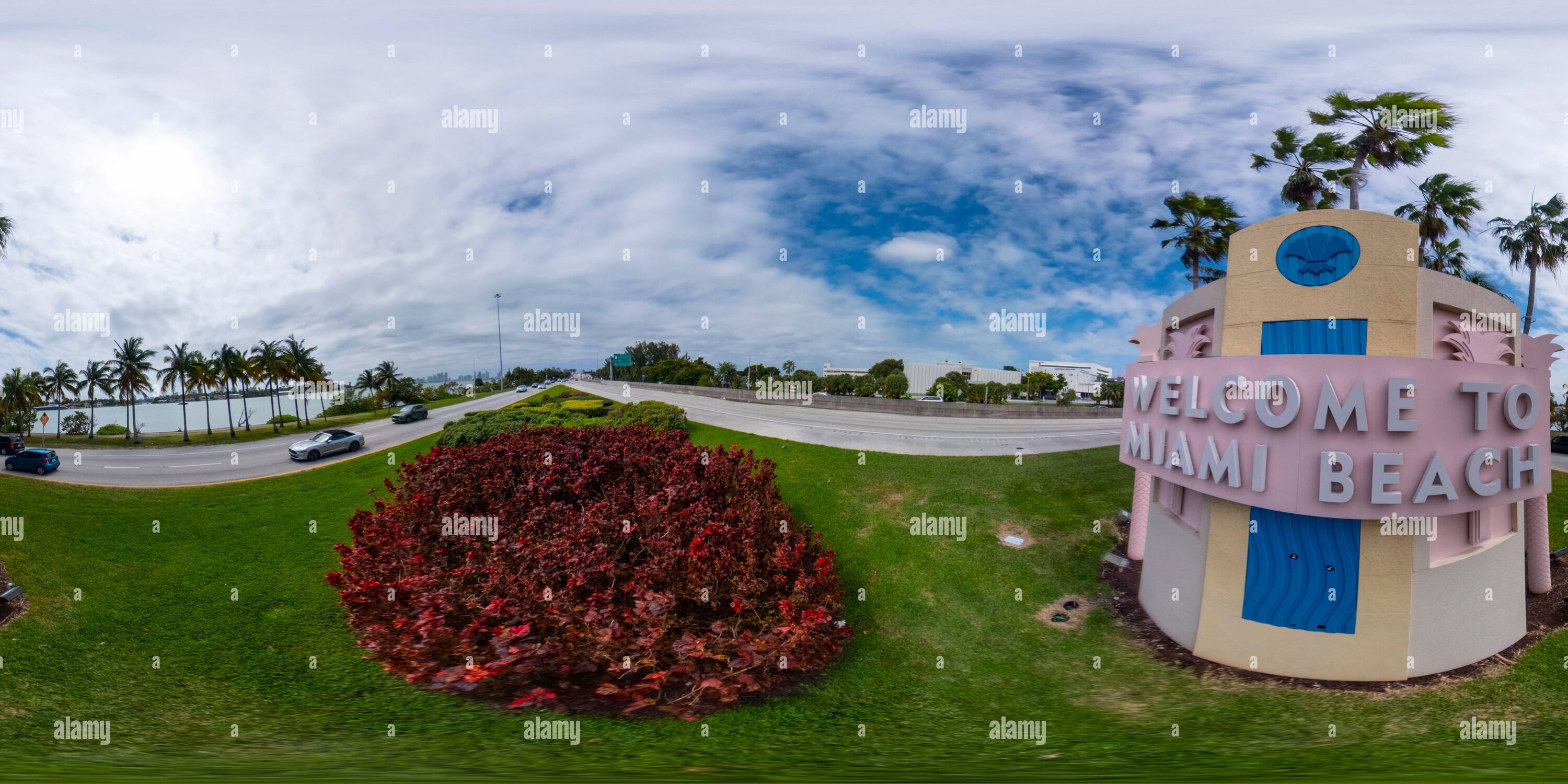 360 Grad Panorama Ansicht von 360 Foto Willkommen auf dem Autobahnschild von Miami Beach