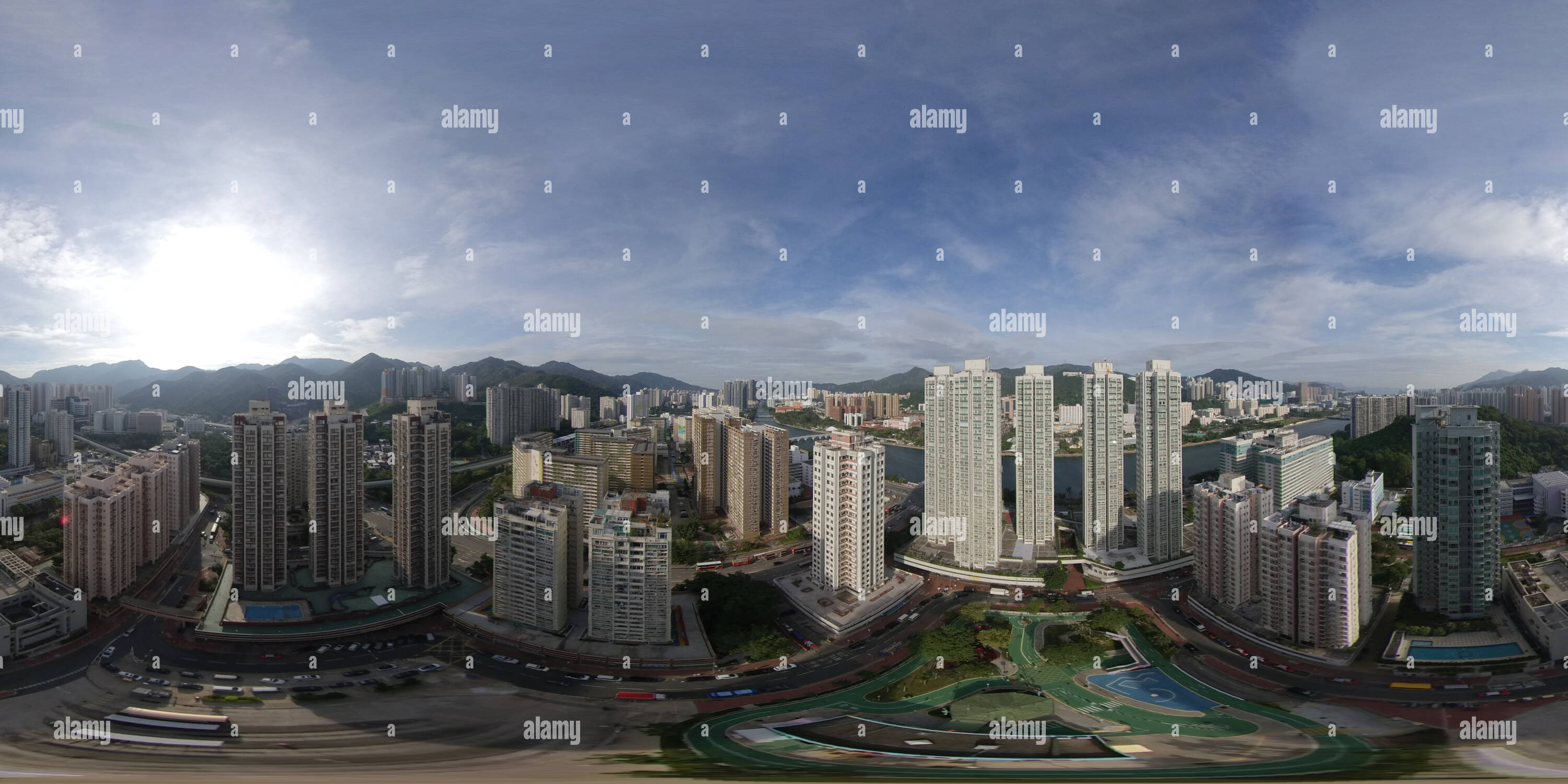 360 Grad Panorama Ansicht von Sha Tin Road Safety Park umgeben von Privatwohnungen Kong Pui Street Shatinwai New Territories Hongkong