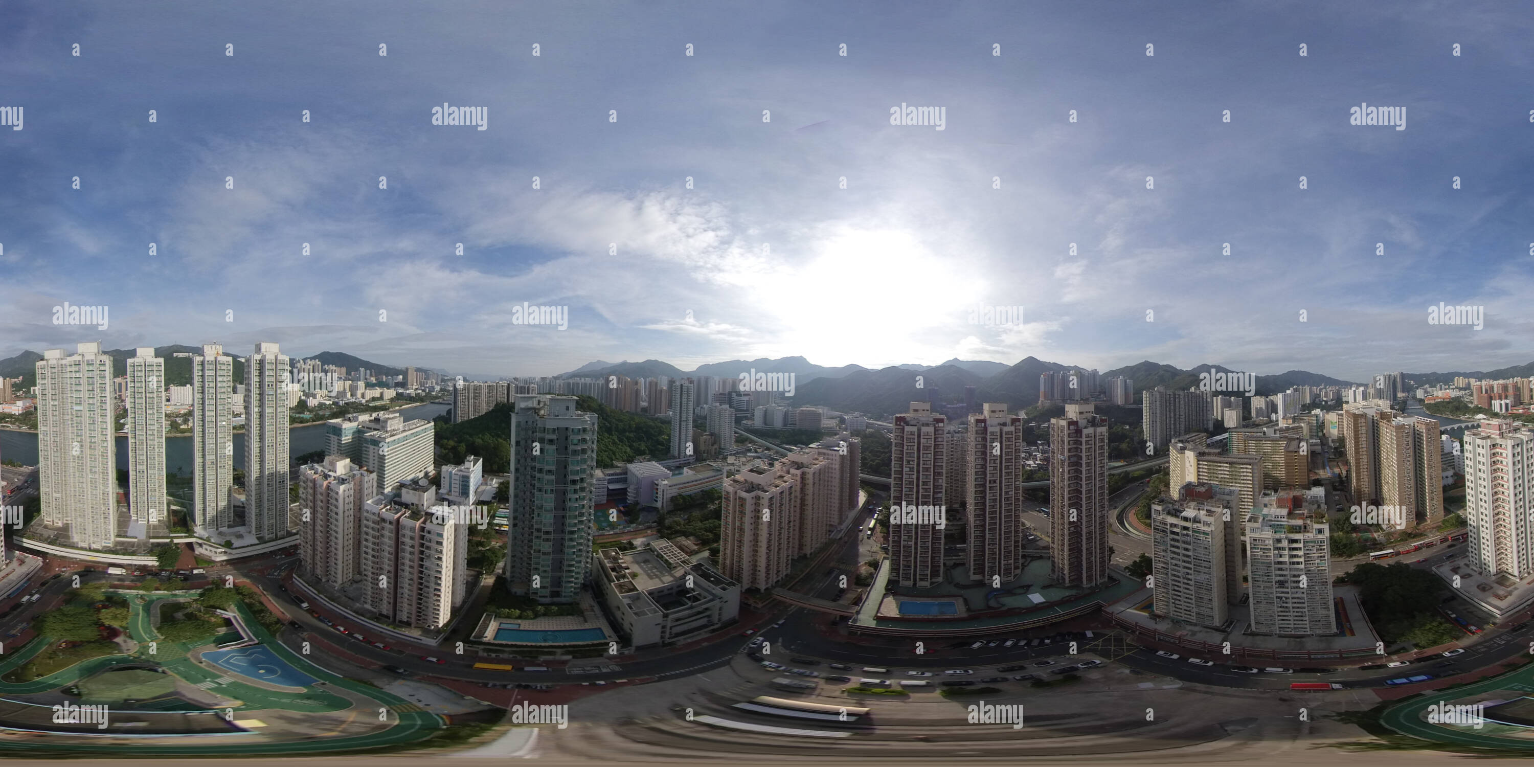 360 Grad Panorama Ansicht von Sha Tin Road Safety Park umgeben von Privatwohnungen Kong Pui Street Shatinwai New Territories Hongkong