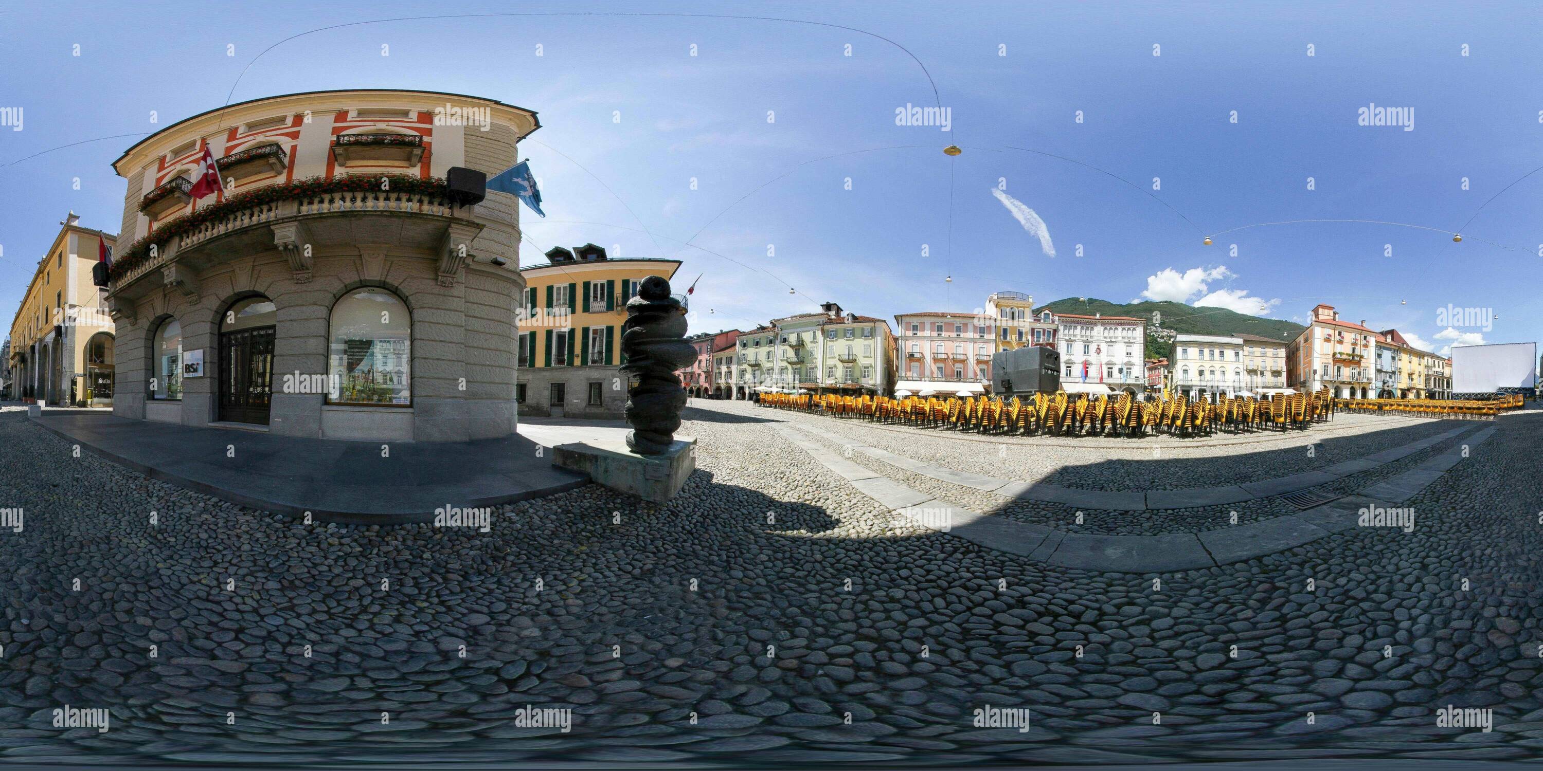 360 Grad Panorama Ansicht von Piazza Grande Locarno