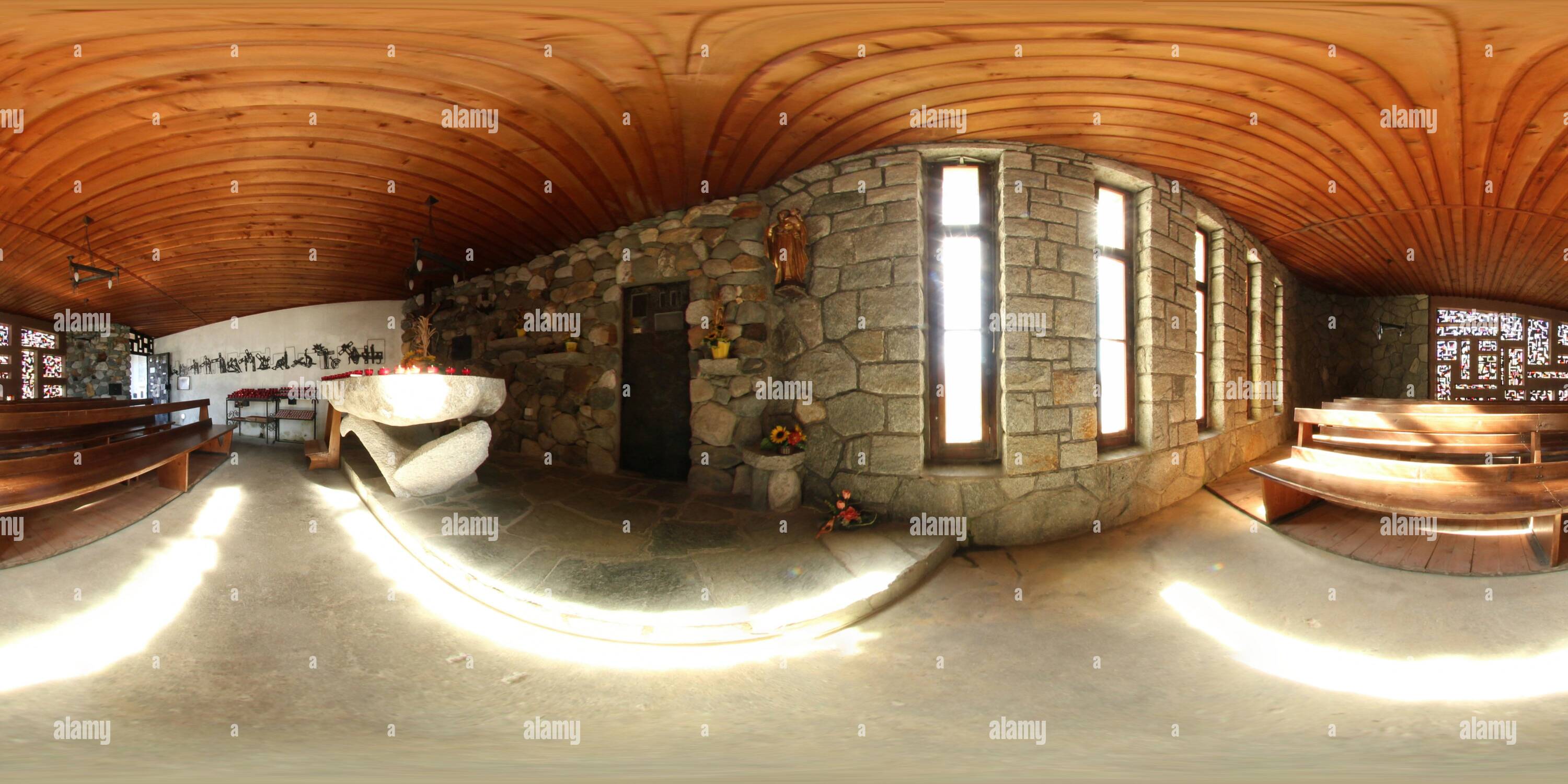 360 Grad Panorama Ansicht von St. Christopher Chapel – Innenraum