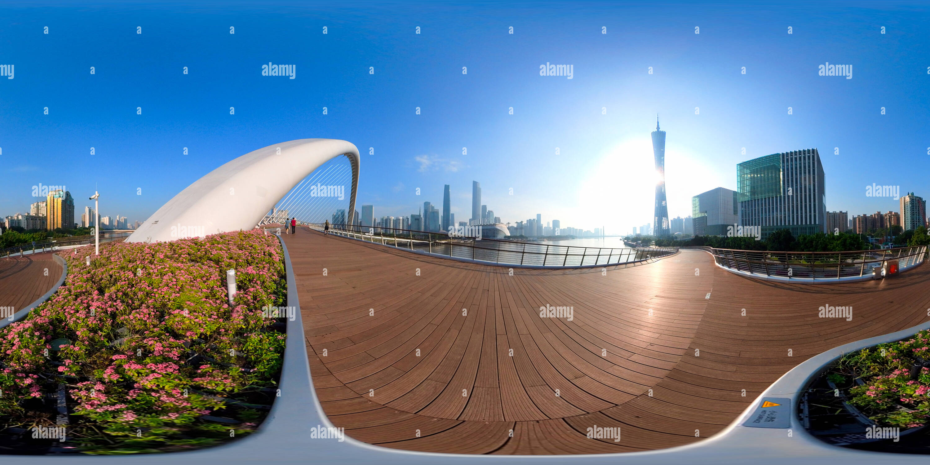 360 Grad Panorama Ansicht von Haixin-Brücke und Guangzhou Tower