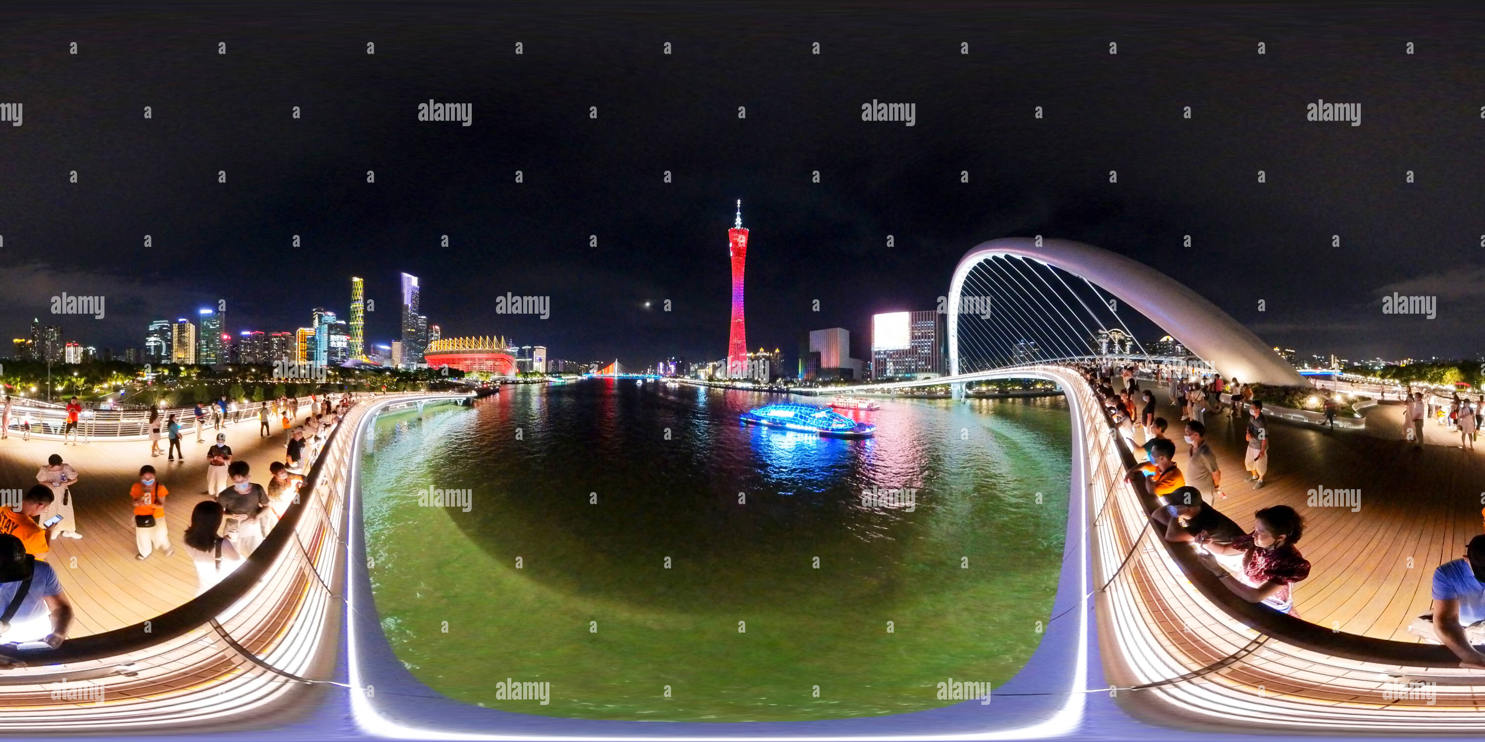 360 Grad Panorama Ansicht von Nachtansicht auf Haixin Bridge N
