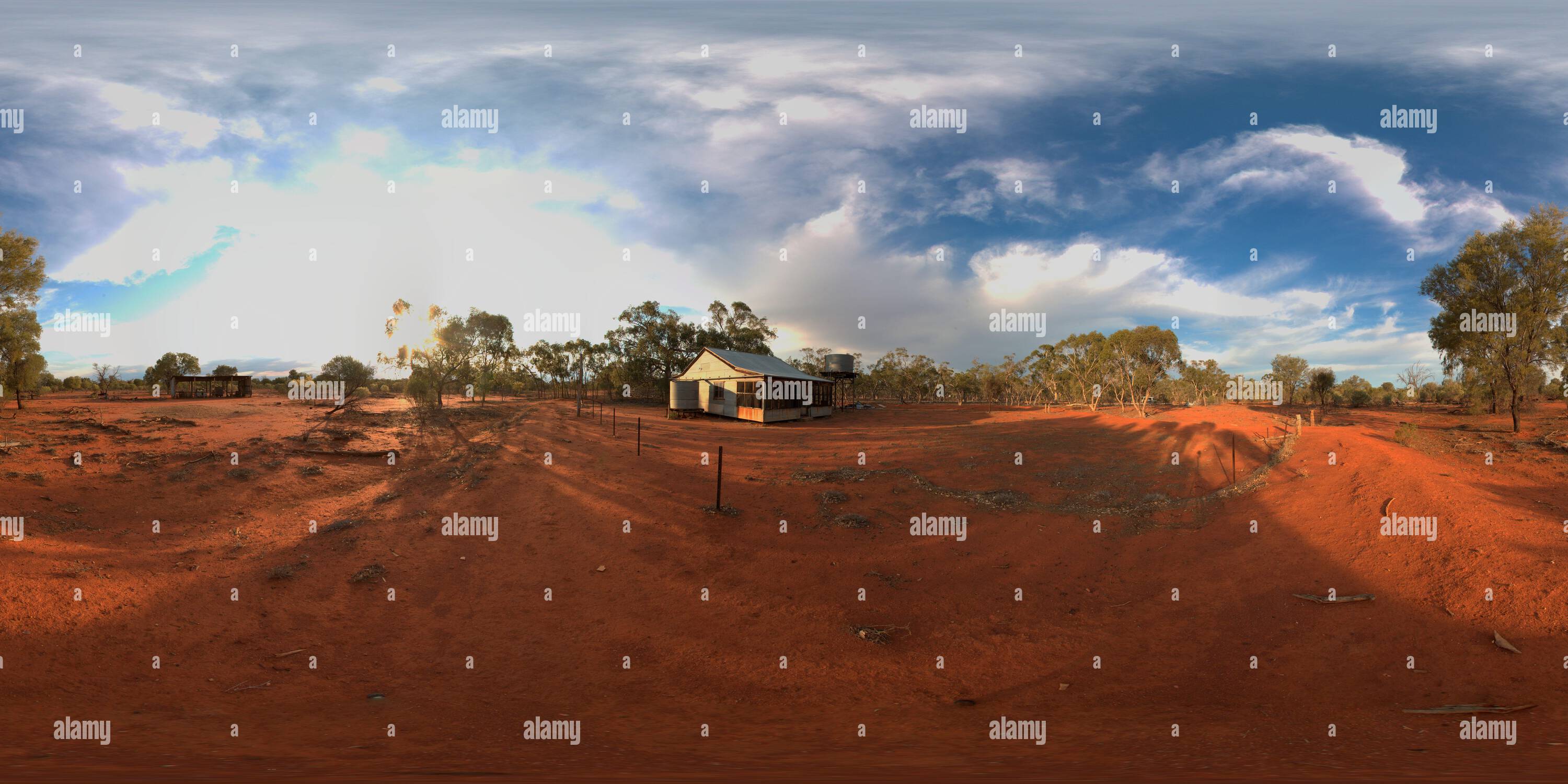 360 Grad Panorama Ansicht von 360 Panorama der ehemaligen Schafstation, die jetzt Teil des Gundabooka National Park südlich von Bourke Australia ist