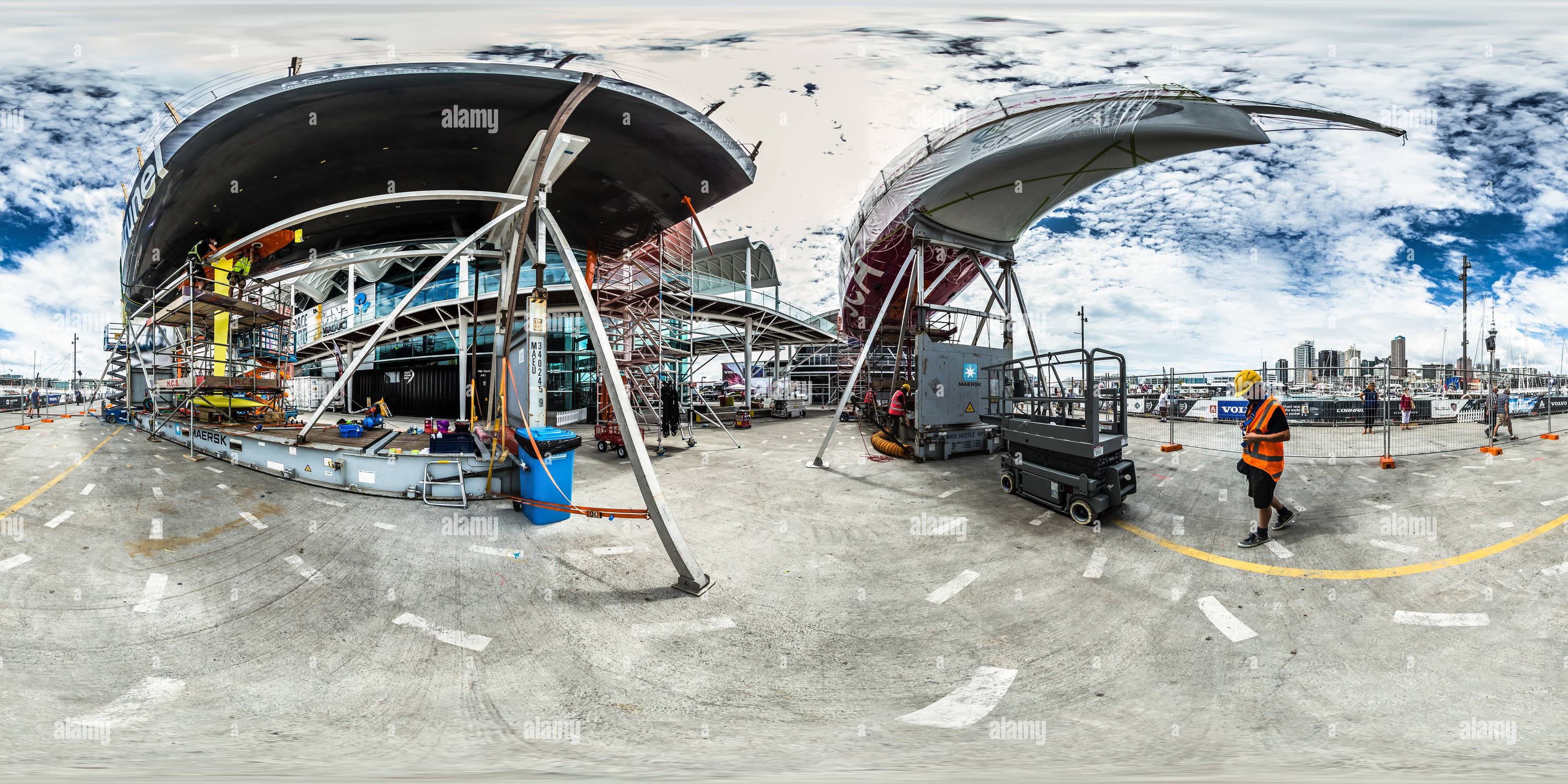 360 Grad Panorama Ansicht von Team Brunel und Team SCA - VO65 Wartung -The Boatyard - Volvo Ocean Race 2015 Auckland Stopover - Neuseeland