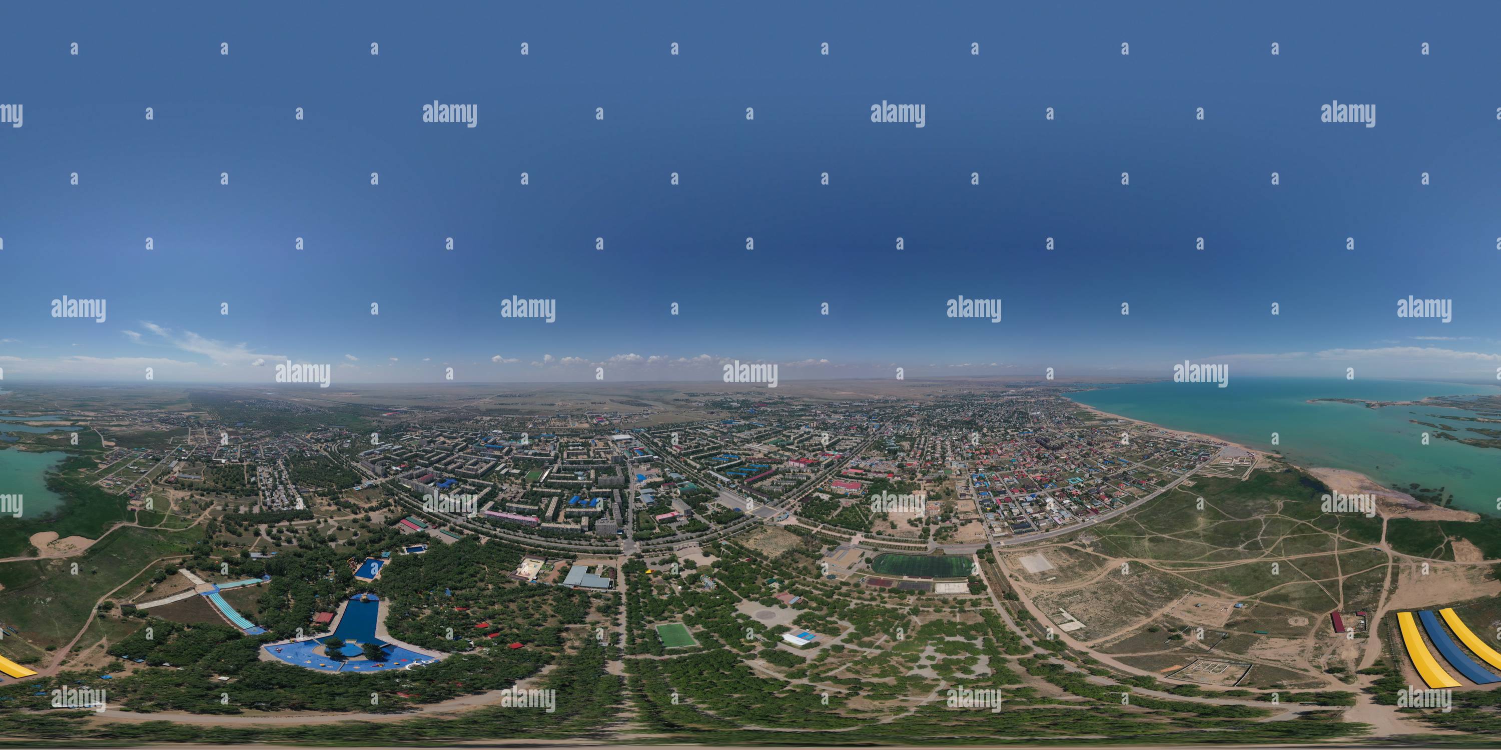 360 °Ansicht auf Kapchagay (Konaev), Kasachstan (Stadtpark Alamy