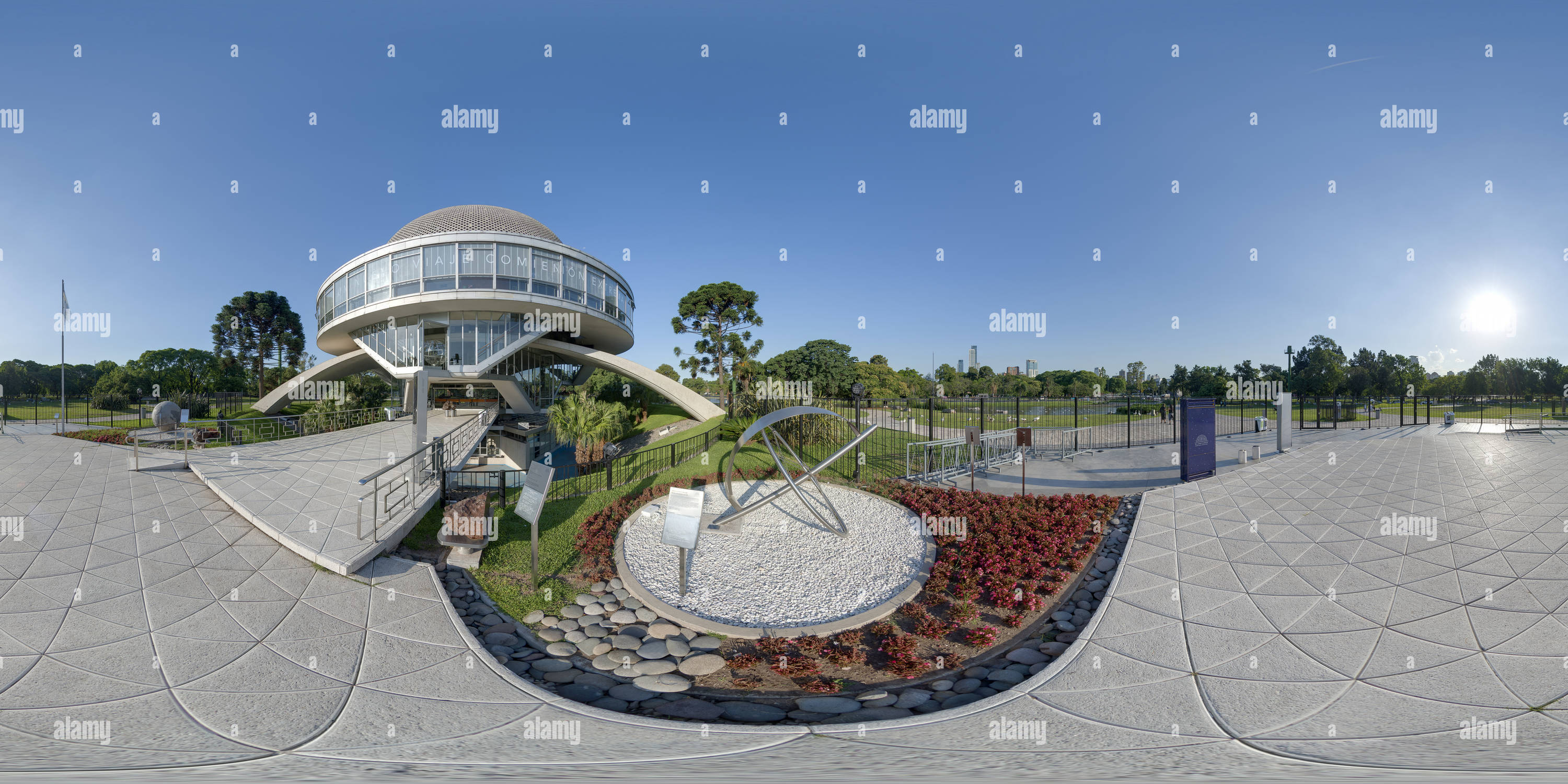 360 Grad Panorama Ansicht von Galileo Galilei Planetarium wird heute 55 Jahre alt