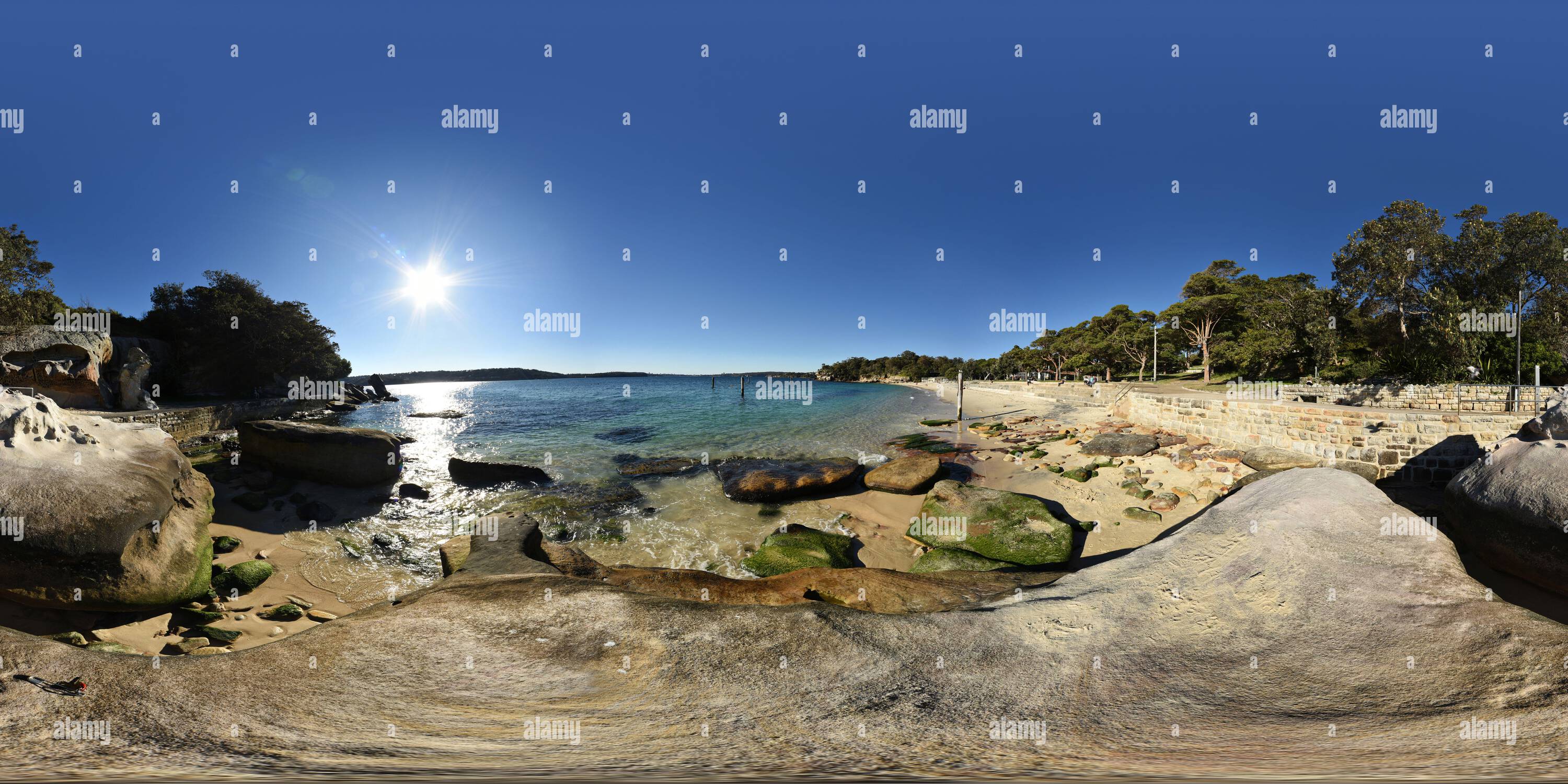 360 Grad Panorama Ansicht von Malerisch und romantisch - Shark Beach, Nielsen Park, Hermitage Foreshore Walk, Rose Bay, Sydney, New South Wales, Australien