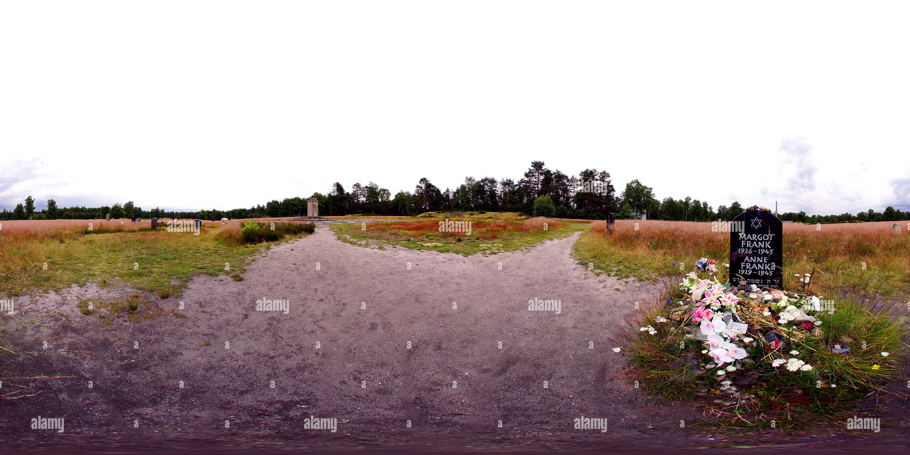 360 Grad Panorama Ansicht von Ann Franks Grab. Konzentrationslager Bergen-Belsen. VR