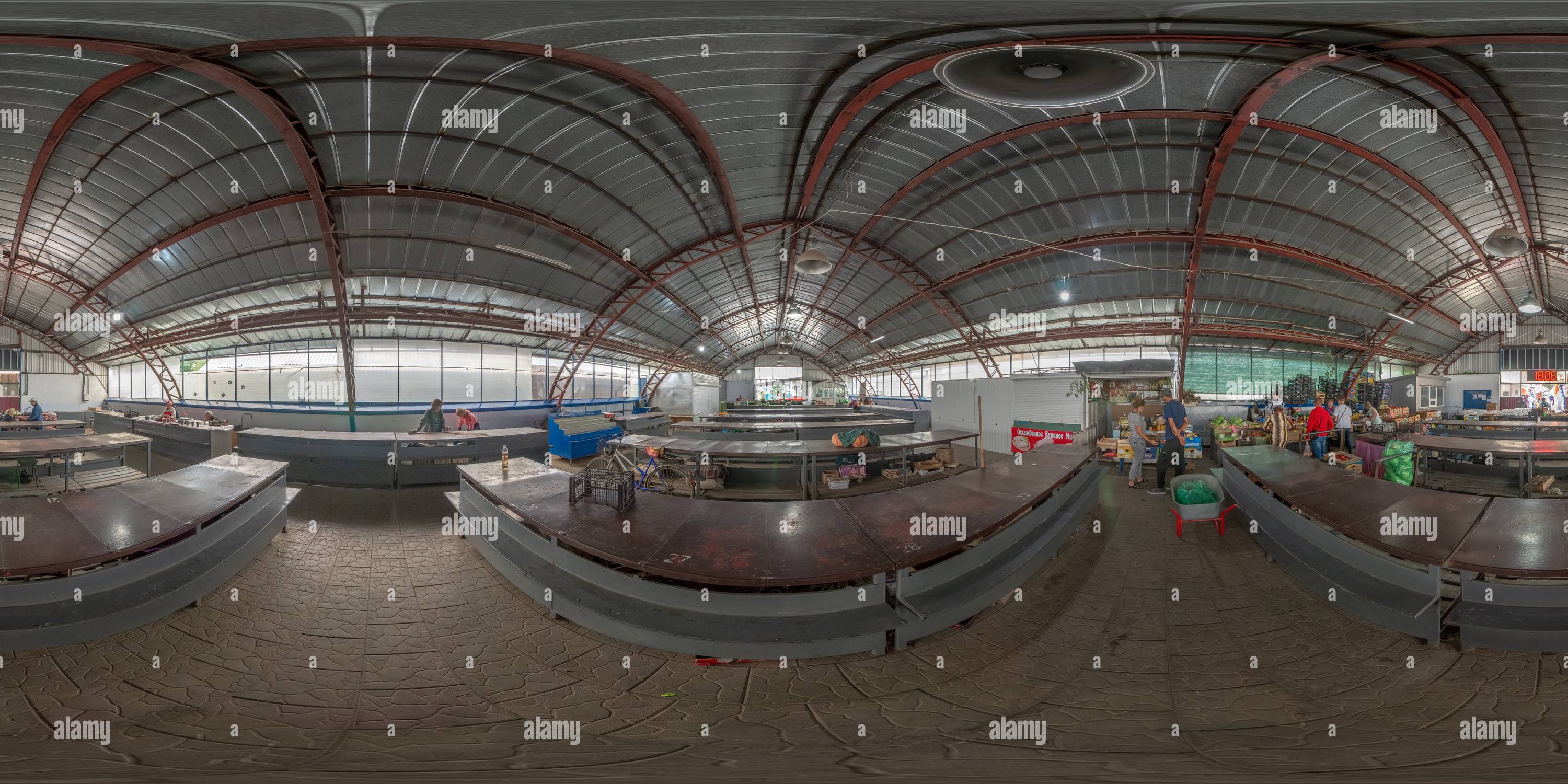 360 Grad Panorama Ansicht von Slobodzeya Bazaar (1)