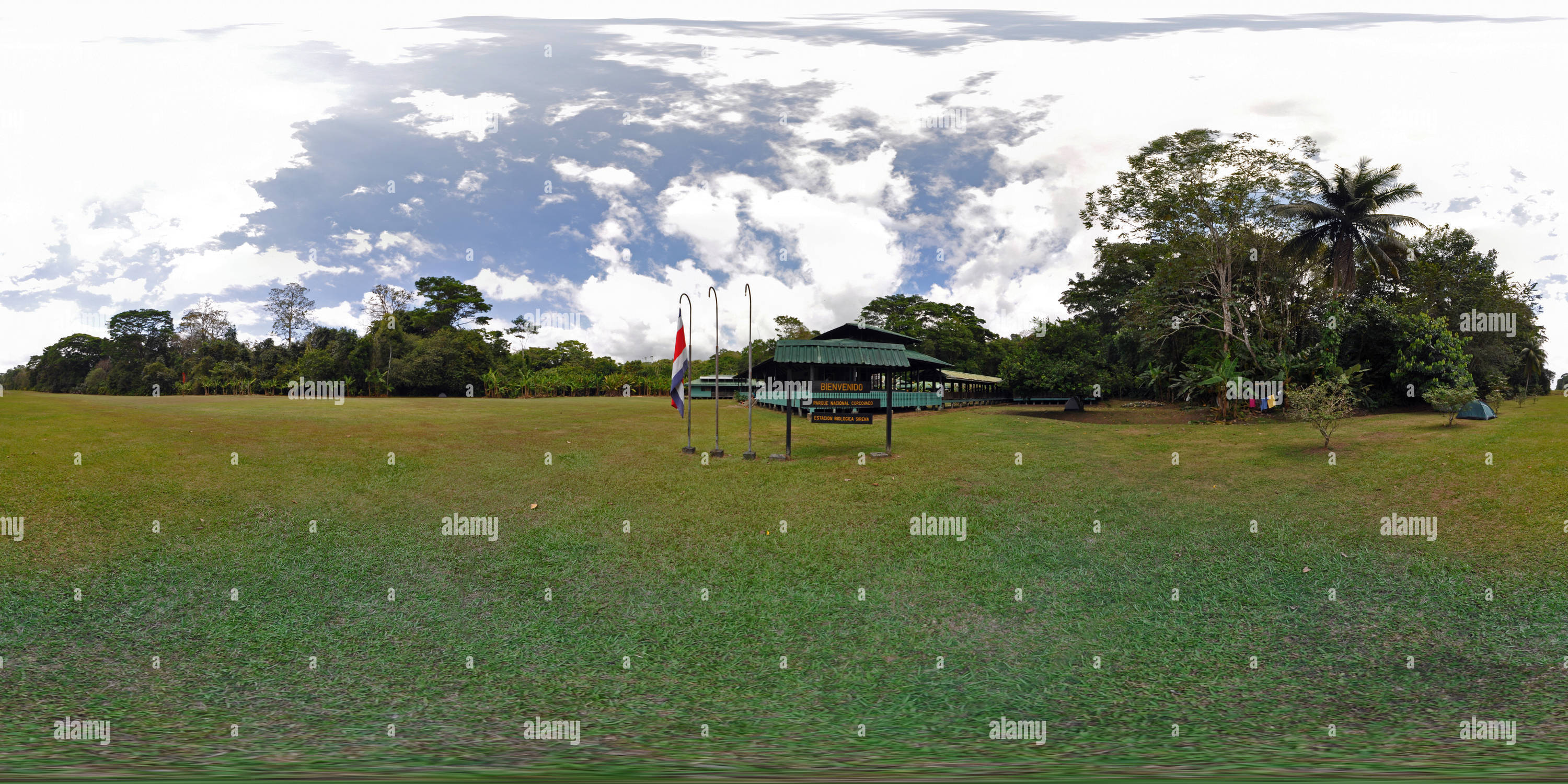 360 Grad Panorama Ansicht von Corcovado Nationalpark, Sirena Ranger Station 01