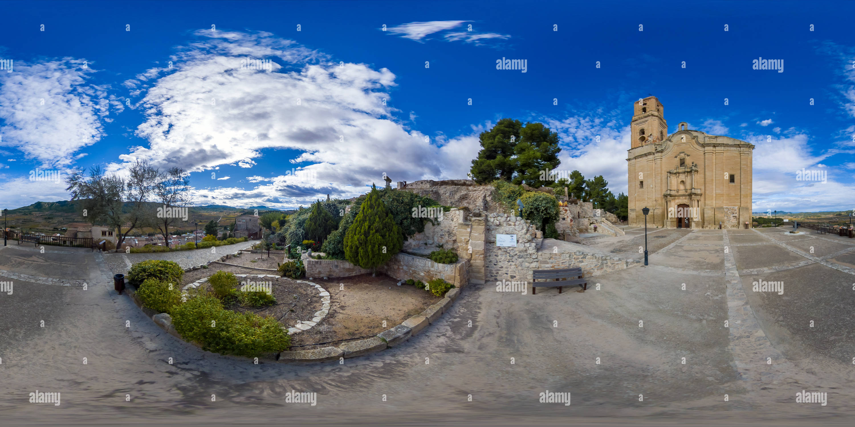 360 Grad Panorama Ansicht von Altstadt von Corbera De Ebro 360vr Catalonia Spanien 03