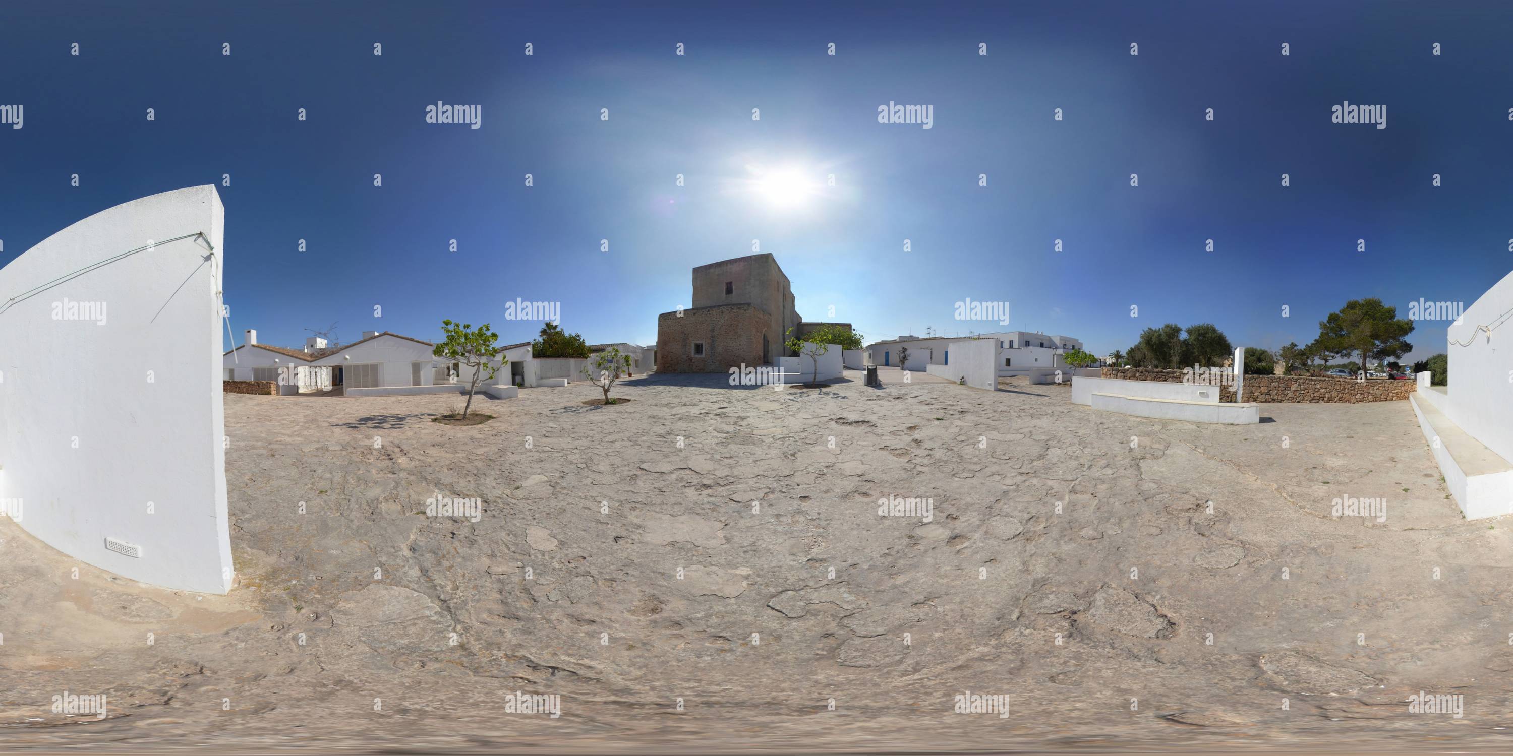 360 Grad Panorama Ansicht von Kirche Sant Francesc Xavier, Hinterer Außenbereich, Formentera