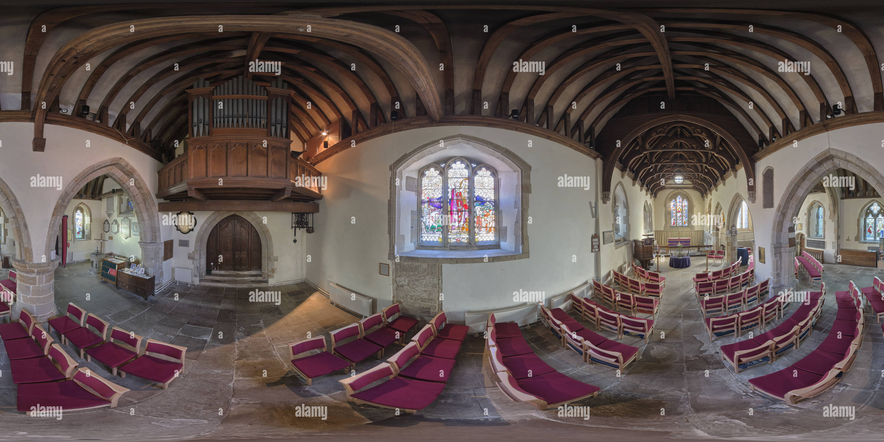 360 Grad Panorama Ansicht von Das Schiff der heiligen Margaret von Antioch, West Hoathly, Sussex