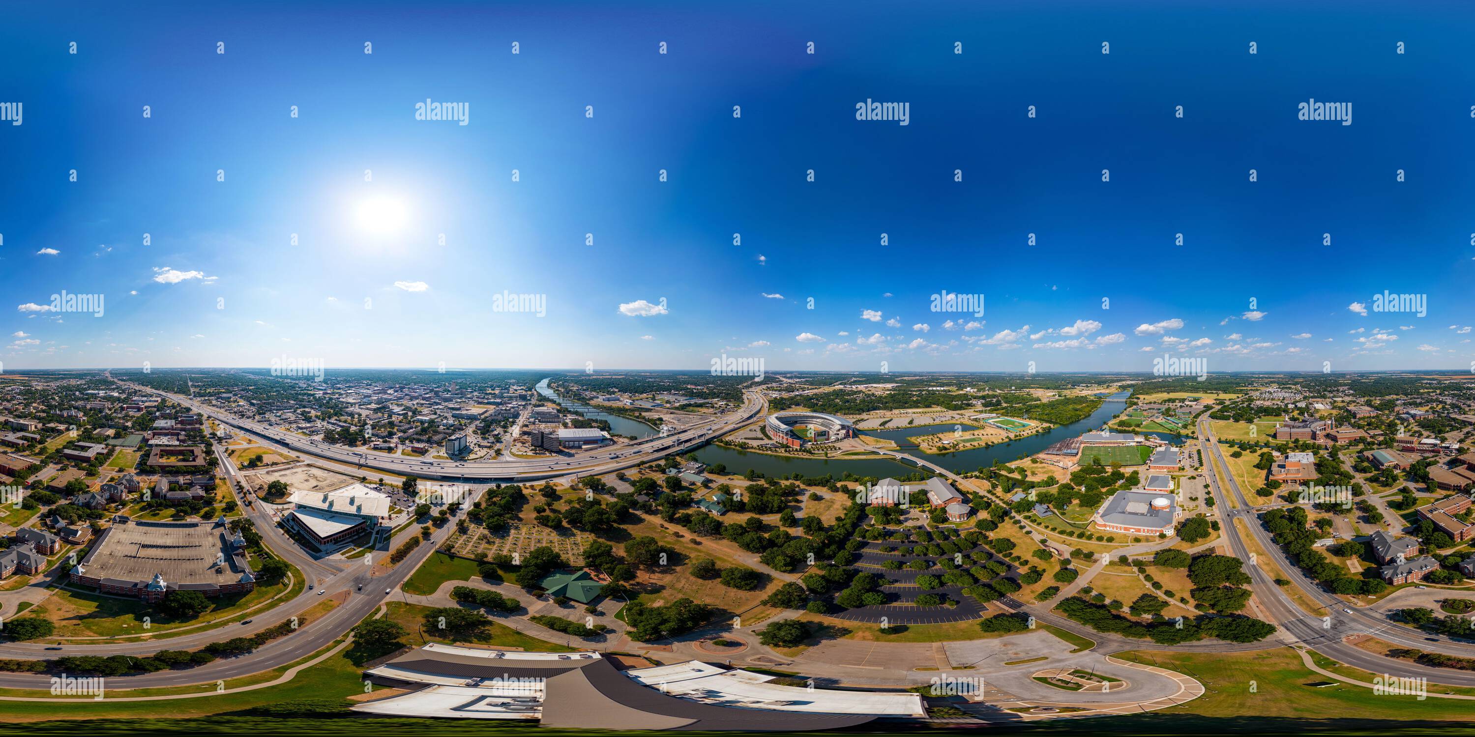 360 Grad Panorama Ansicht von Waco, TX, USA - 24. Juli 2023: 360-Bild der Baylor University Waco Texas