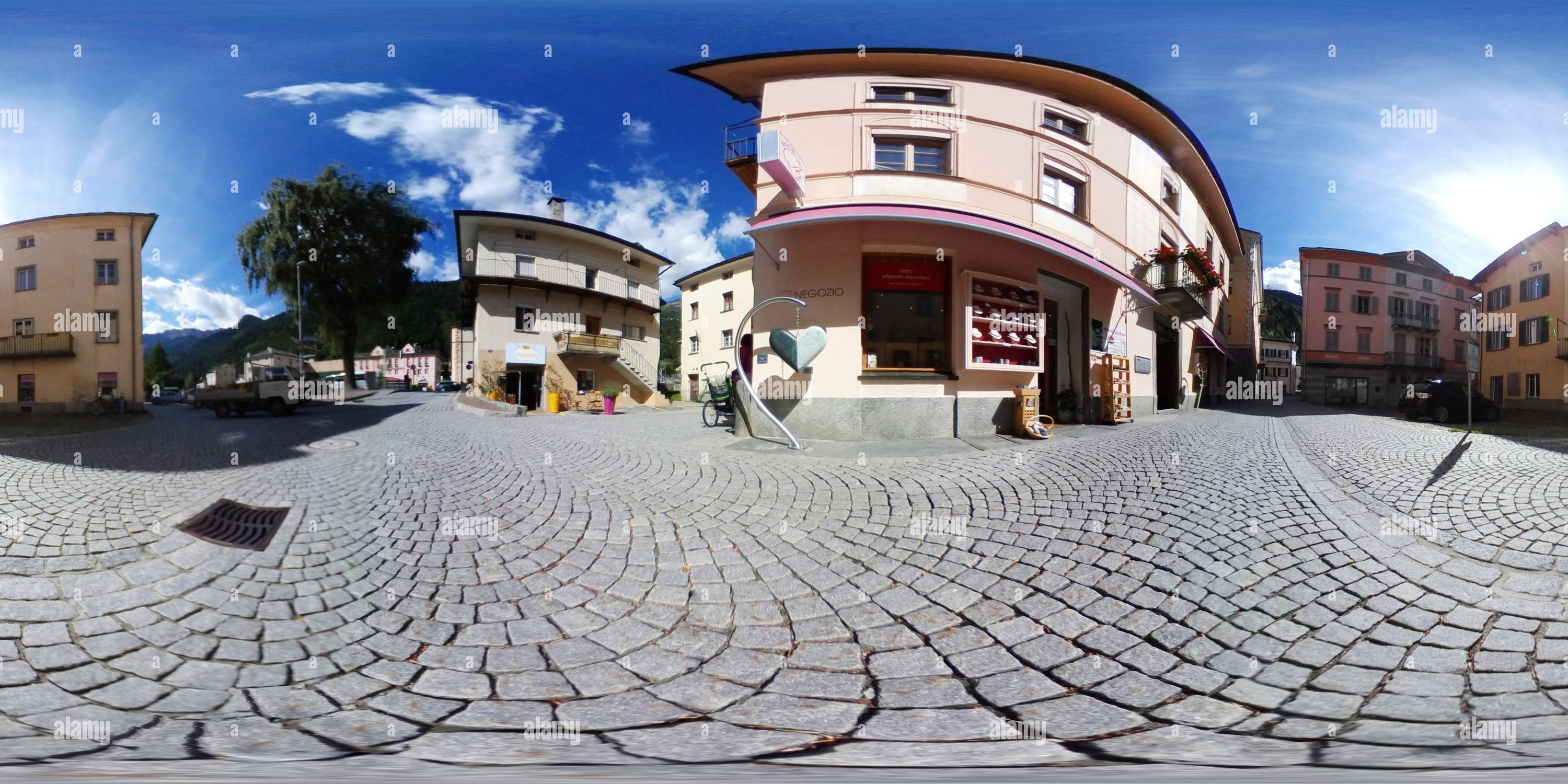 360 Grad Panorama Ansicht von Poschiavo 1