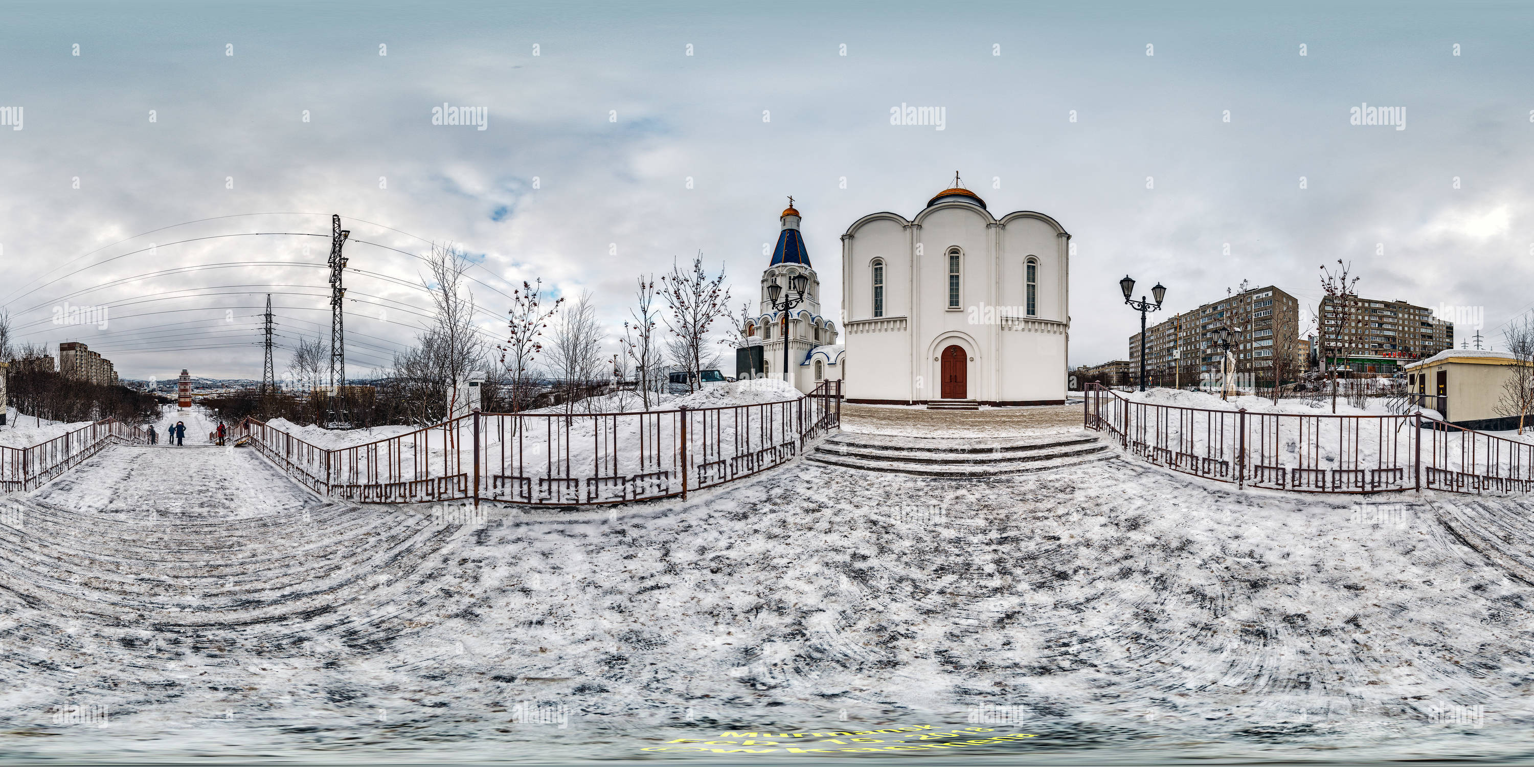 360 Grad Panorama Ansicht von Murmansk Erlöser auf Waters Kirche