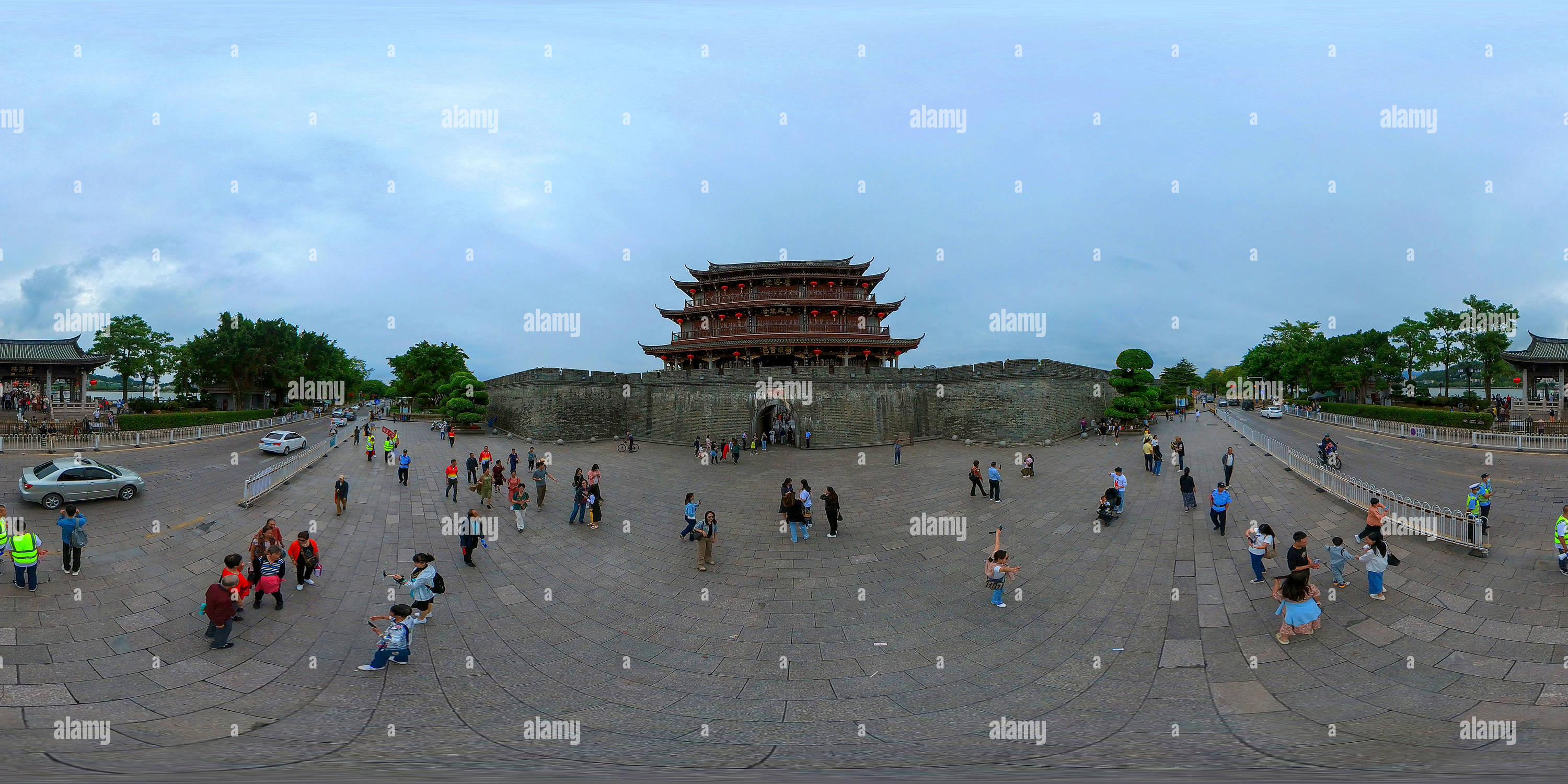 360 Grad Panorama Ansicht von Guangjimen Torturm 广济门城楼