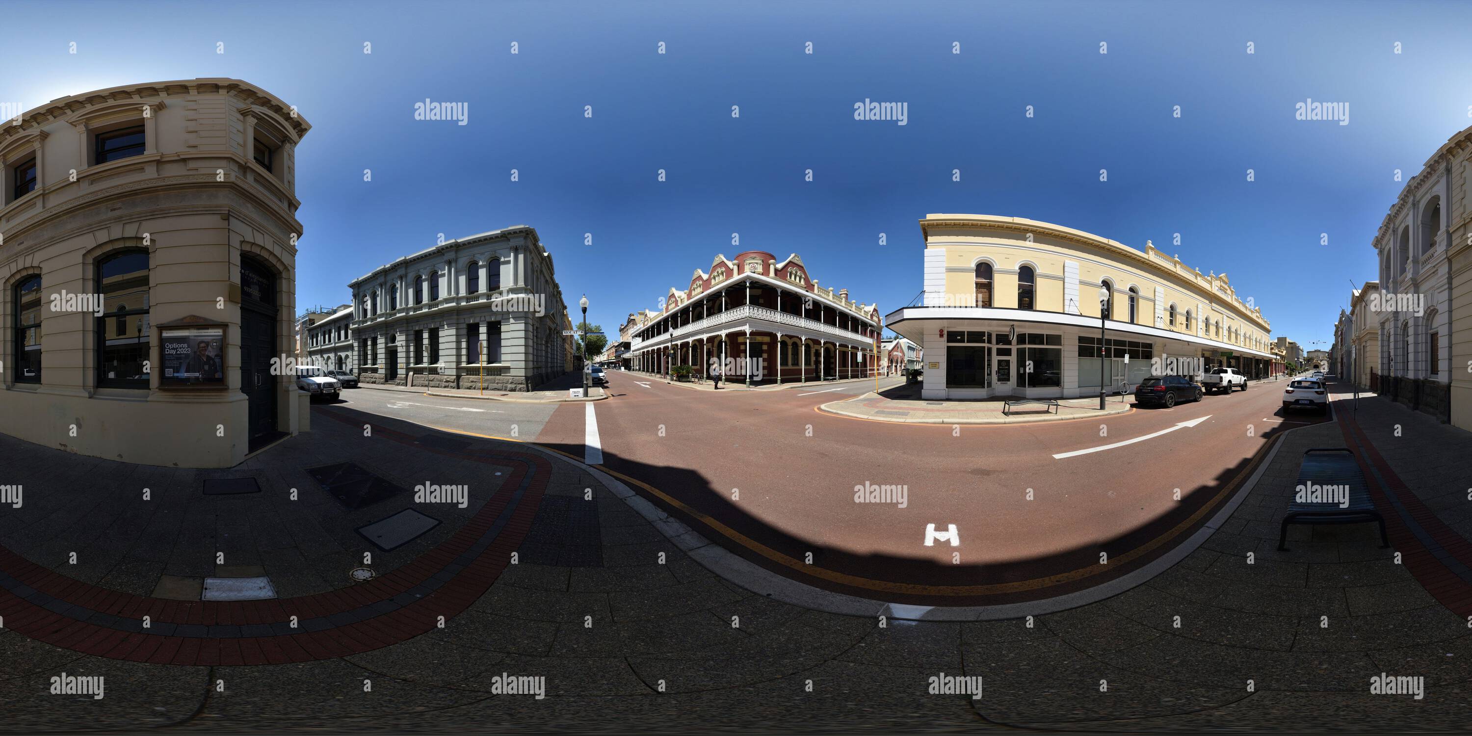 360 Grad Panorama Ansicht von Bank of New South Wales, P&O Hotel - eiserne Spitzenveranda, Owstons Building, The Commercial Bank, 1901 entlang der High St cnr Mouat St, Fremantle, Australien