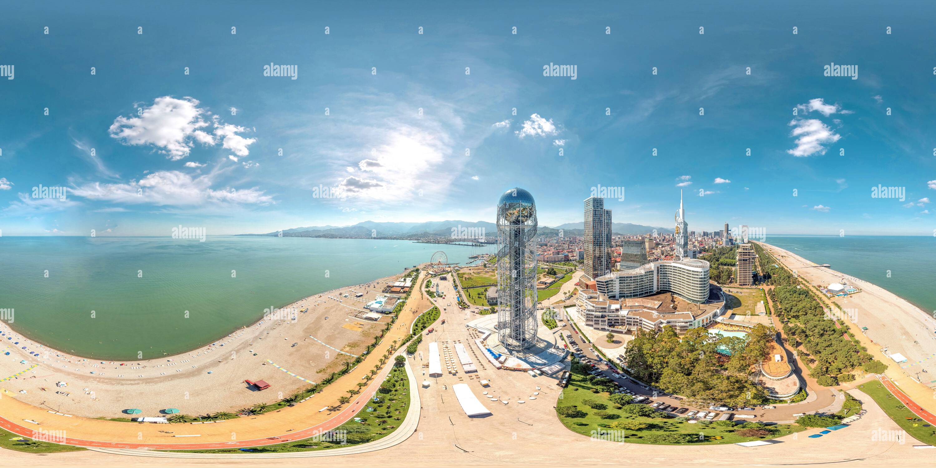 360 Grad Panorama Ansicht von Alphabetturm. Altstadt. Dron-Bild mit kugelförmigem 3D-Luftpanorama mit 360°-Betrachtungswinkel. Bereit für virtuelle Realität in vr. Voll ausgeglichen