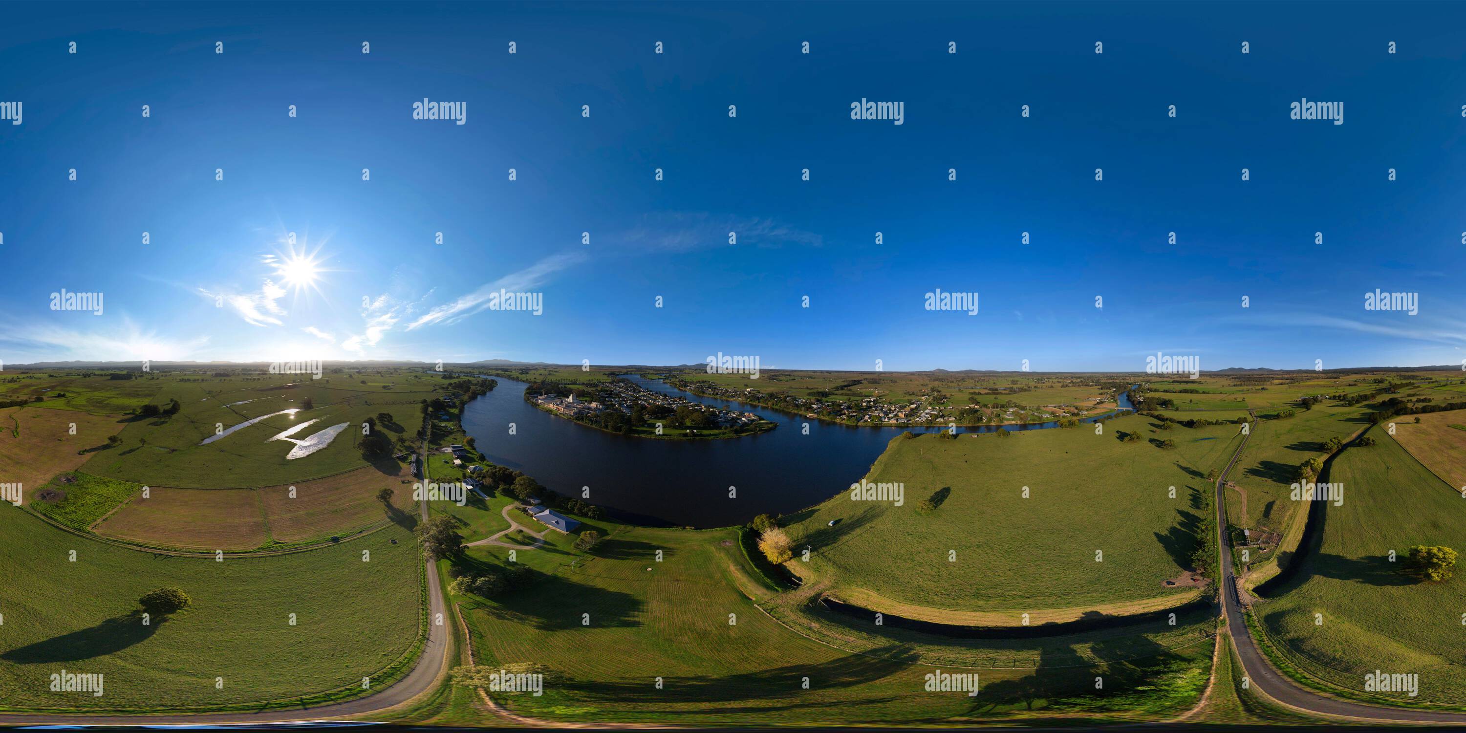 360 Grad Panorama Ansicht von 360°-Luftpanorama des Macleay River in Smithtown und Gladstone Mid North Coast New South Wales Australien