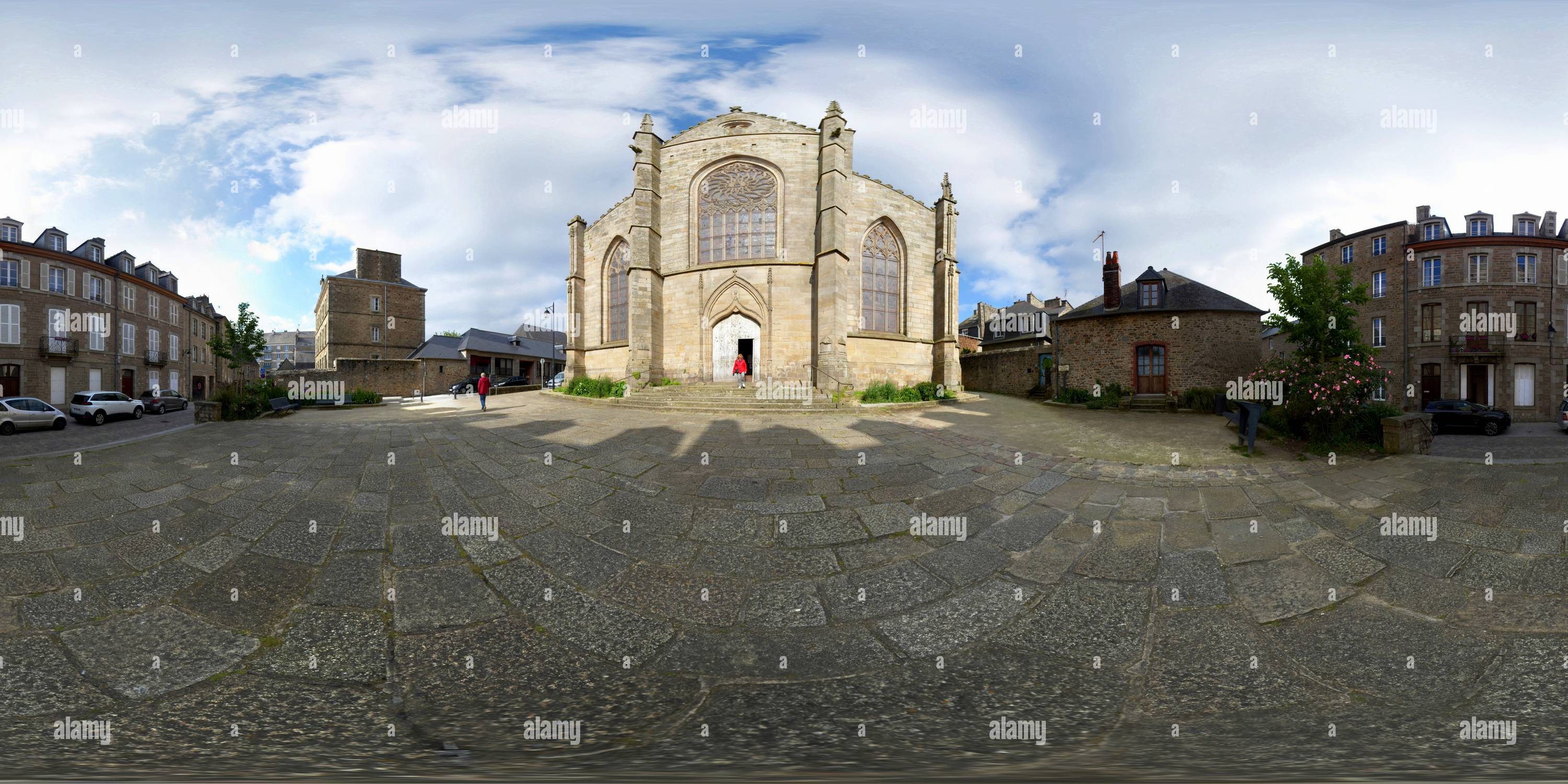 360 Grad Panorama Ansicht von Äußere der Kirche saint-malo Dinan