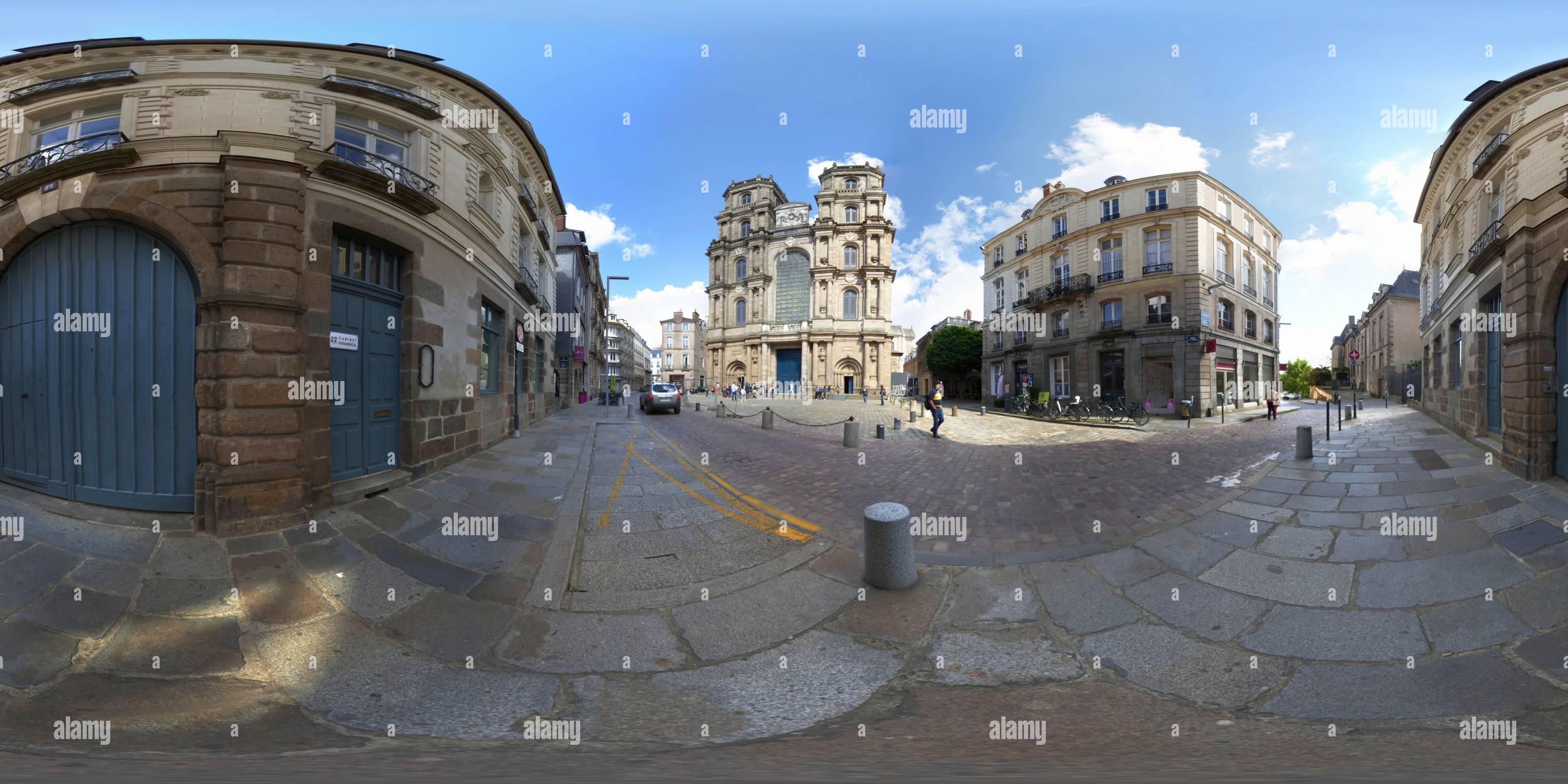 360 Grad Panorama Ansicht von Kathedrale von Rennes außerhalb von Frankreich 2024