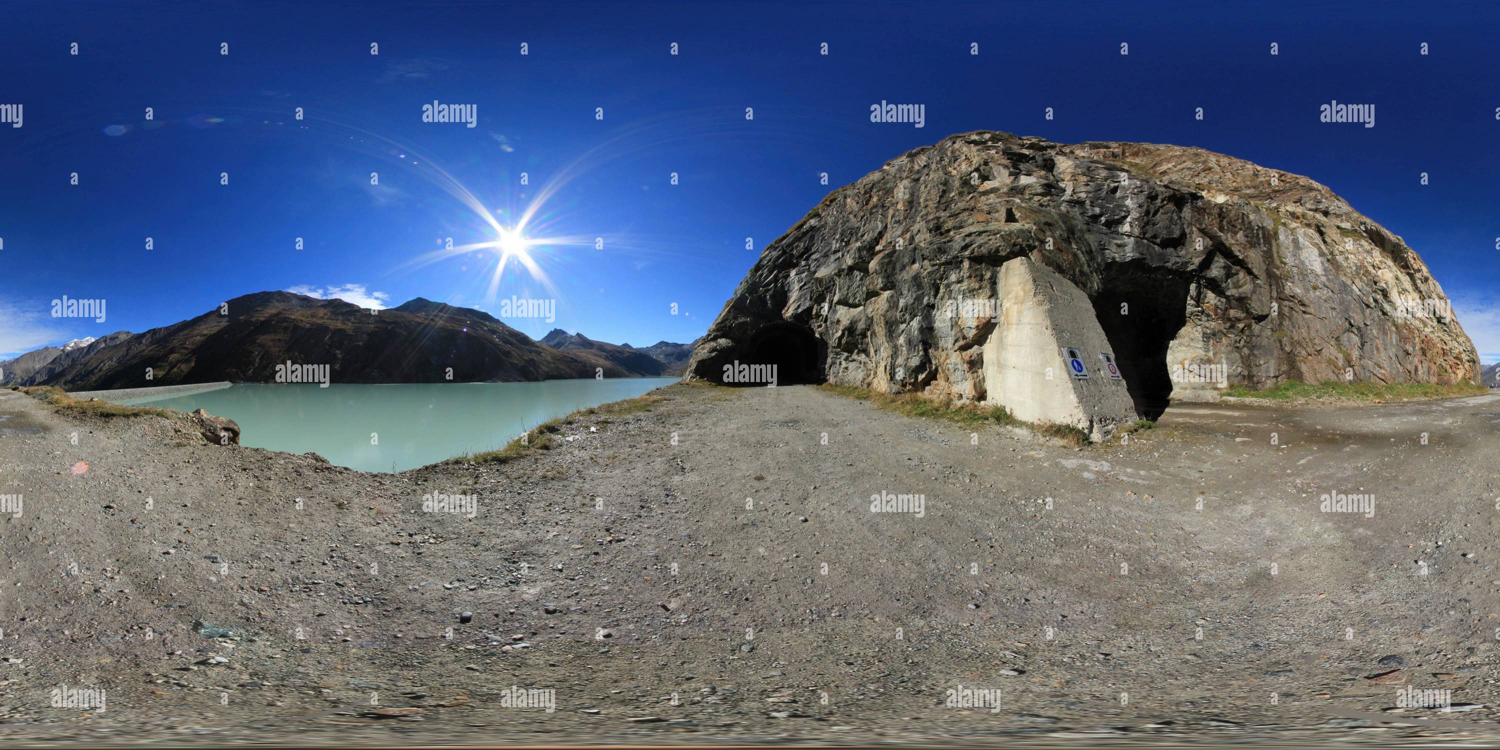 360 Grad Panorama Ansicht von Eingang Mattmarksee-Tunnel