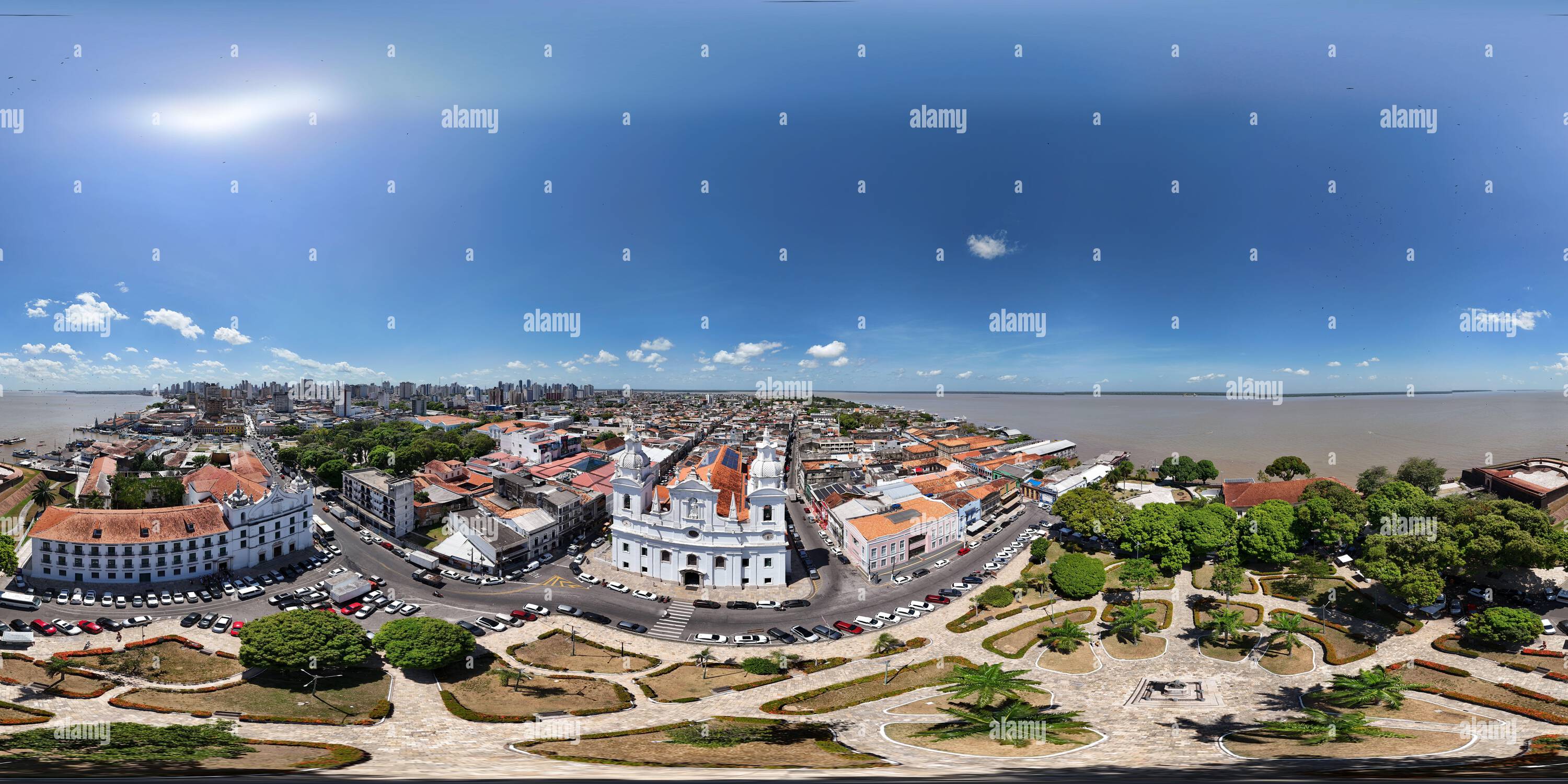 360 Grad Panorama Ansicht von 360 Luftaufnahme mit Drohne von Praca frei Caetano Brandão in Belém, Pará, Brasilien