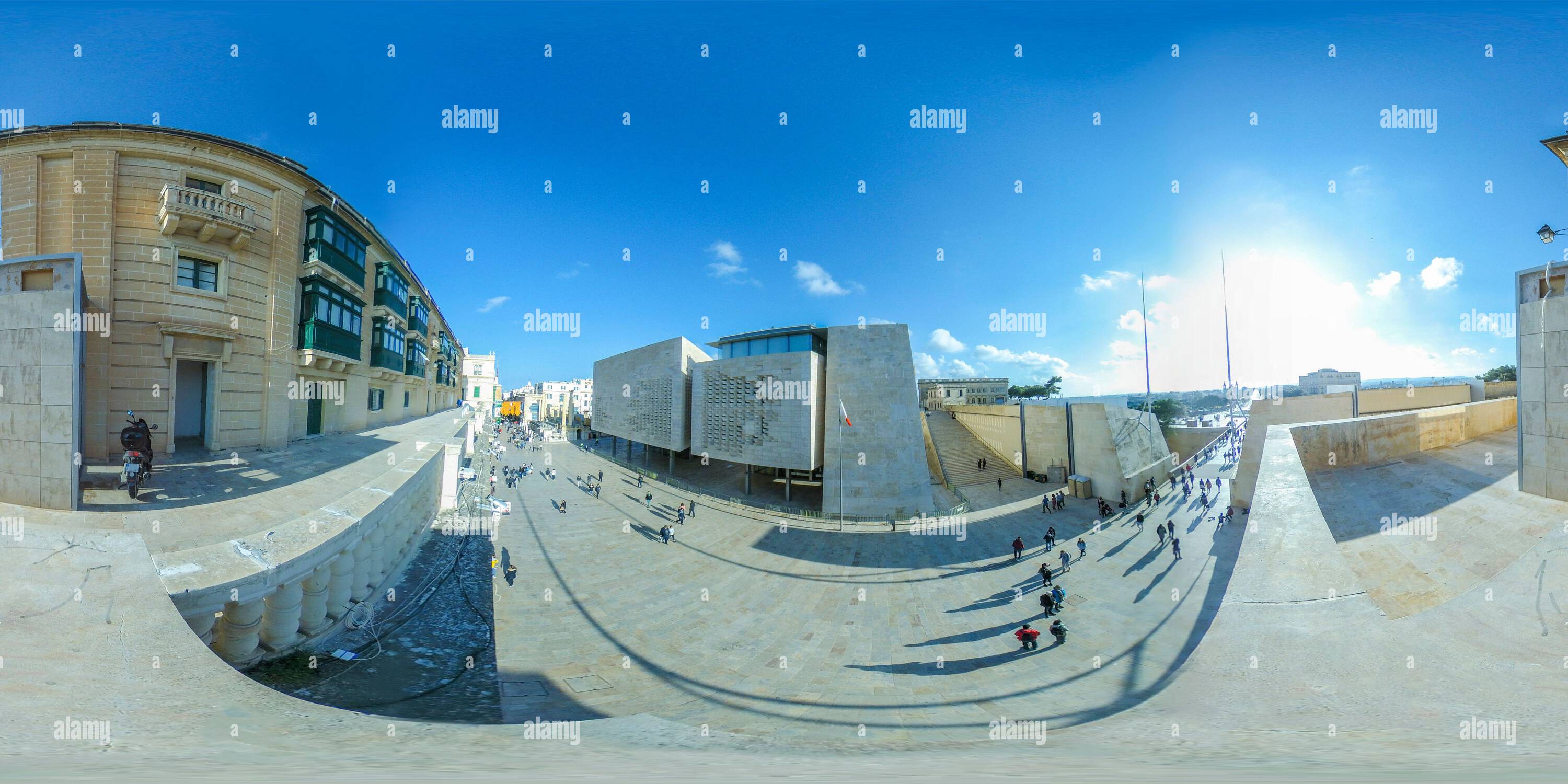 360 Grad Panorama Ansicht von Moderner Eingang nach Valletta, Malta. Europa.
