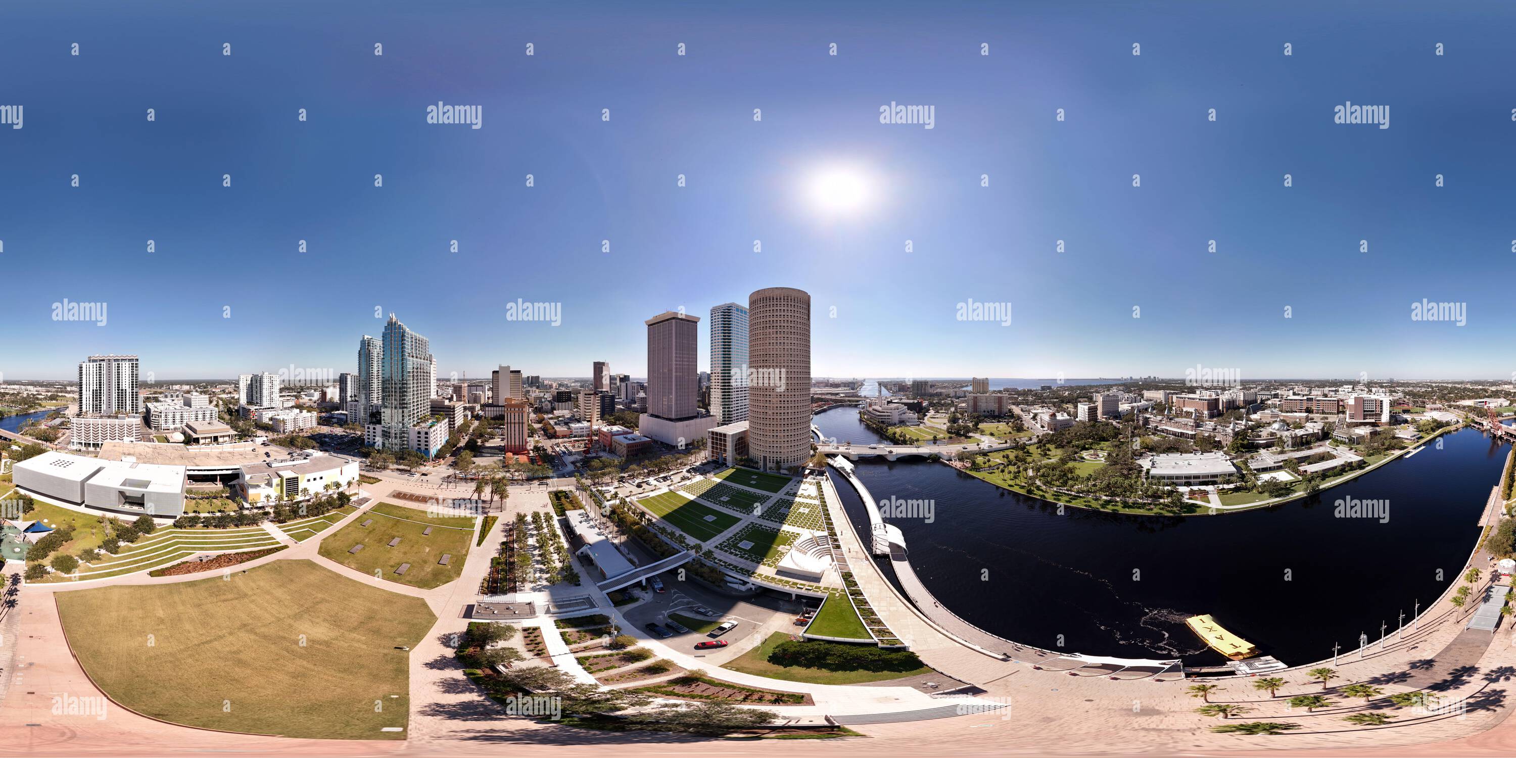 360 Grad Panorama Ansicht von Luftaufnahme 360 Drohnenfoto Downtown Tampa Riverfront Scene Riverwalk 2024