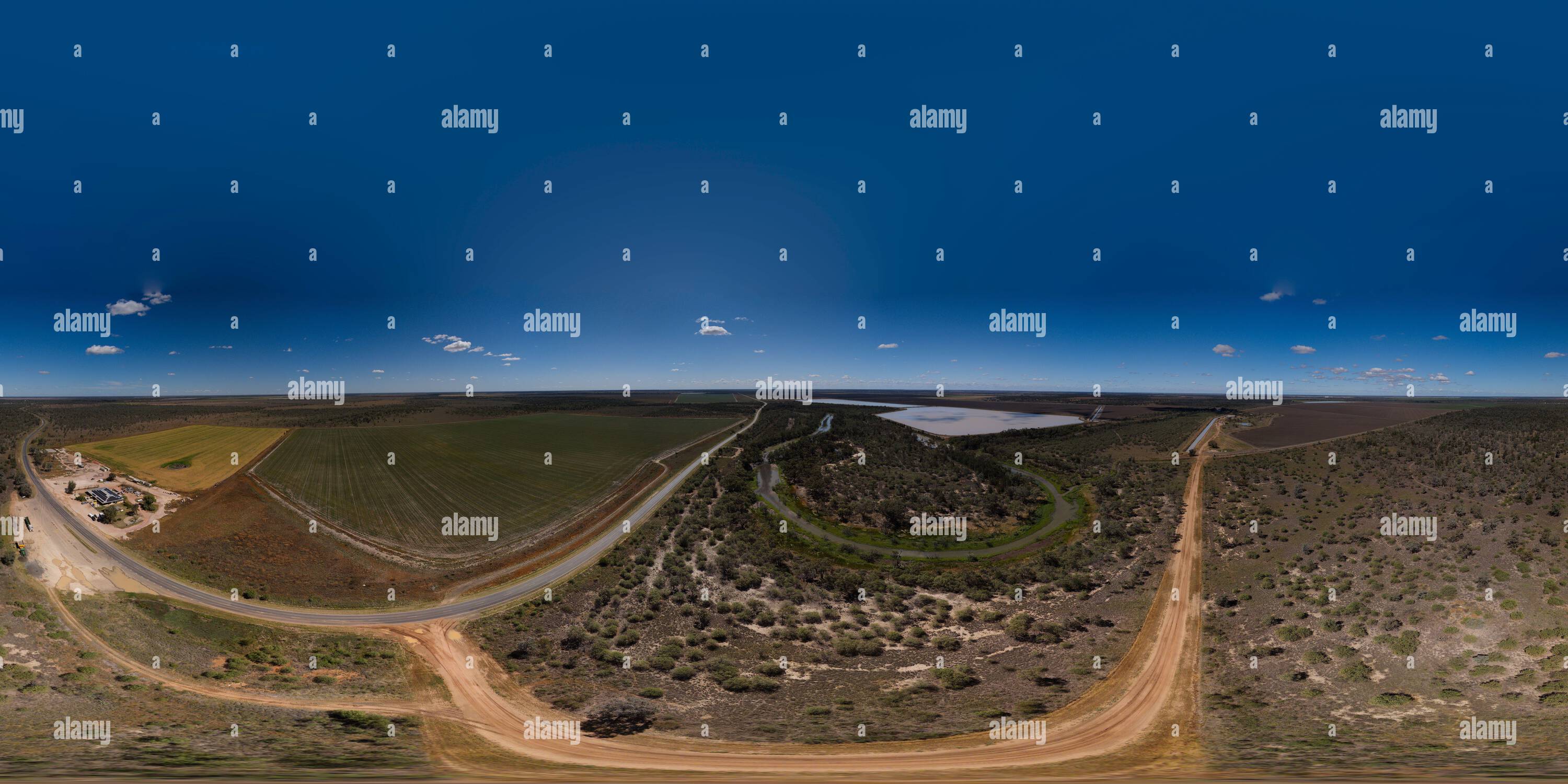 360 Grad Panorama Ansicht von 360°-Luftpanorama des Two Mile Hotels in der Nähe von Mungindi Queensland Australien