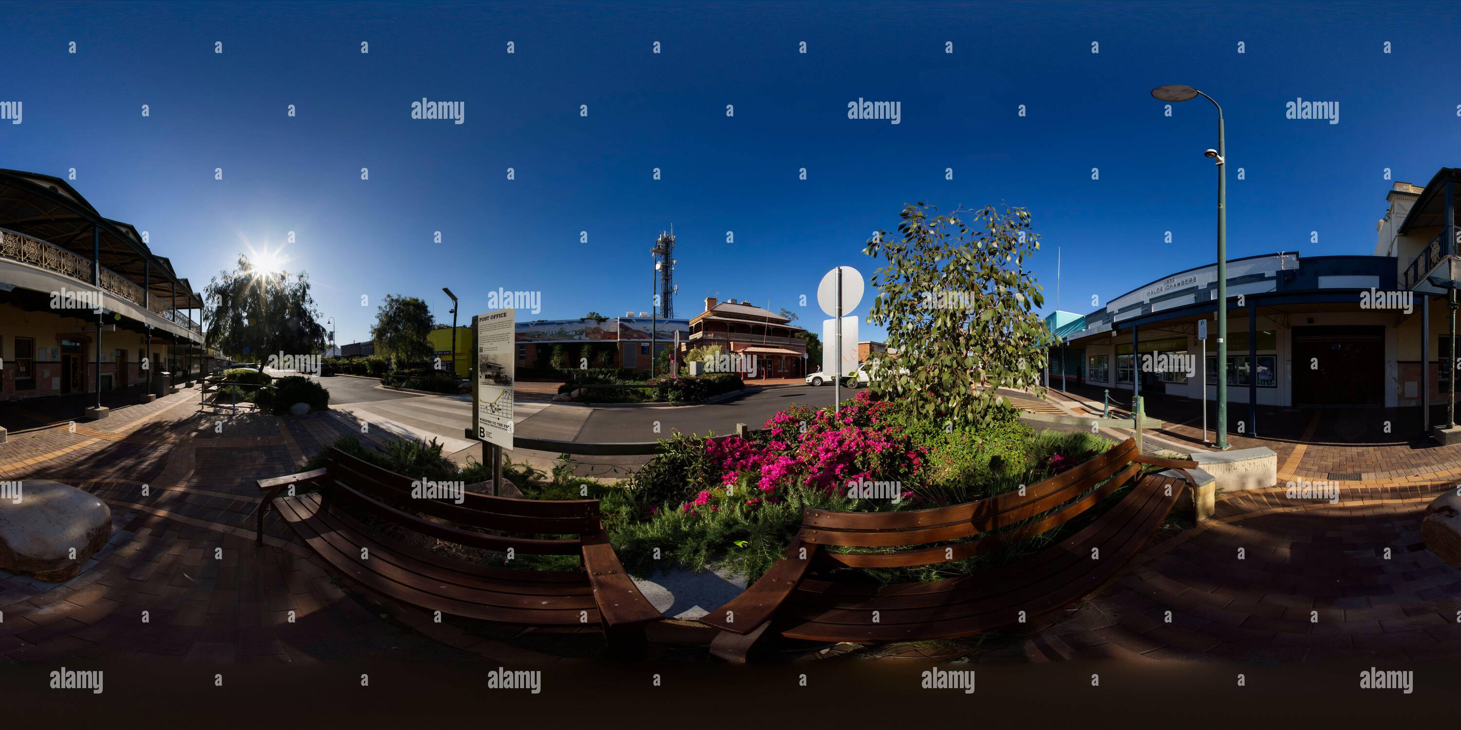 360 Grad Panorama Ansicht von 360°-Panorama des historischen Bourke Post Office (1880), entworfen vom Colonial Architect James Barnet, in der Oxley Street Bourke New South Wales Australien