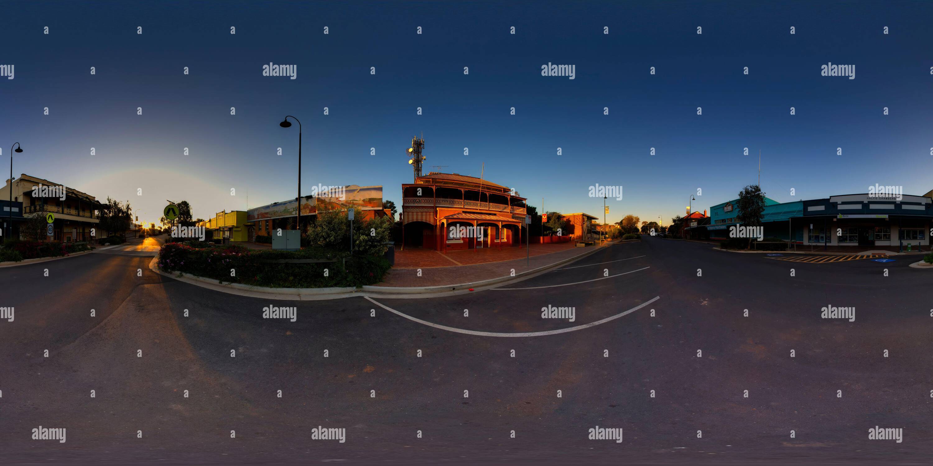 360 Grad Panorama Ansicht von 360°-Panorama des historischen Bourke Post Office (1880), entworfen von Colonial Architect James Barnet in der Oxley Street Bourke New South Wales Australien