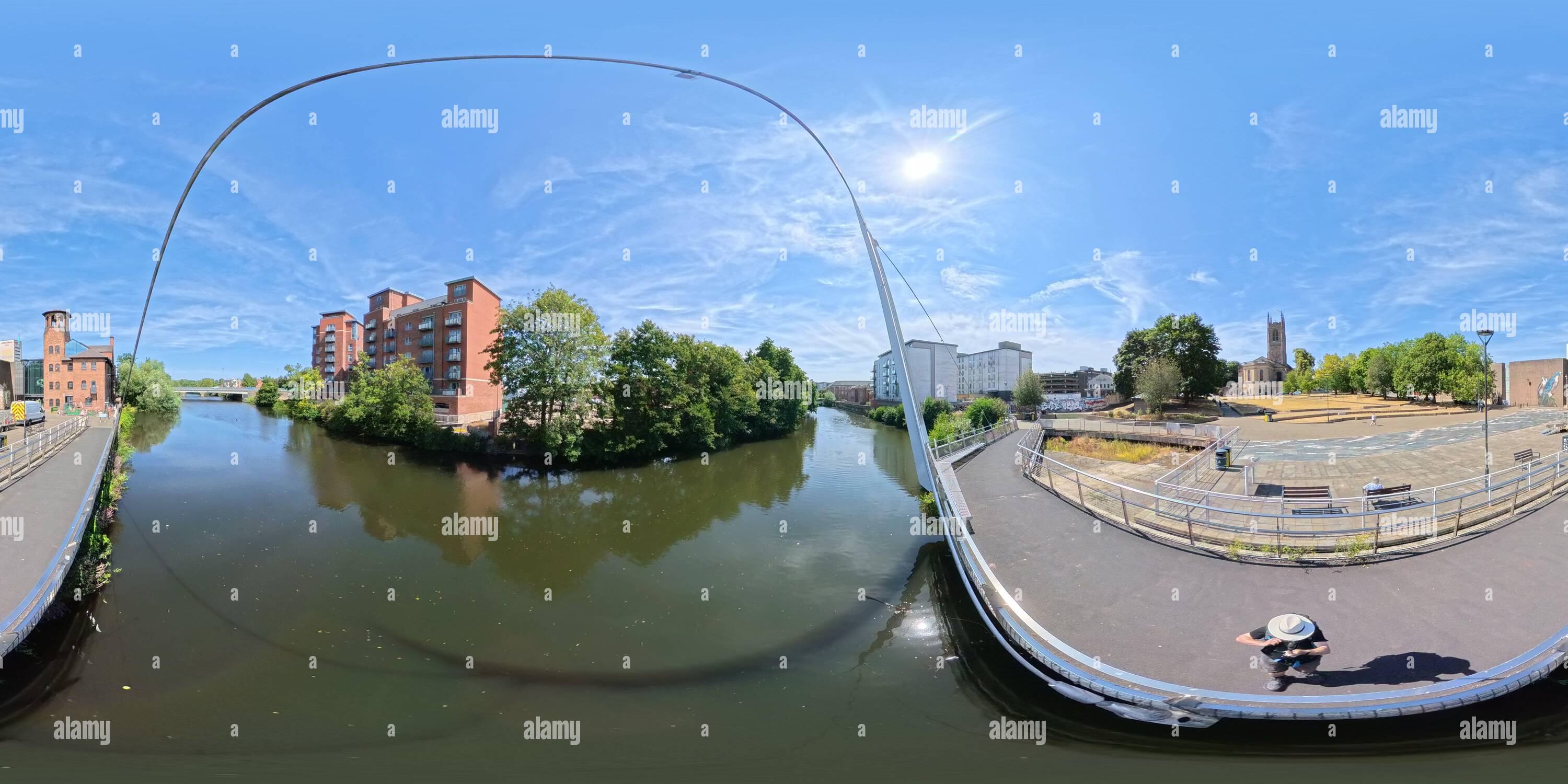 360 Grad Panorama Ansicht von Der Fluss Derwent neben dem Industriemuseum Silk Mill.