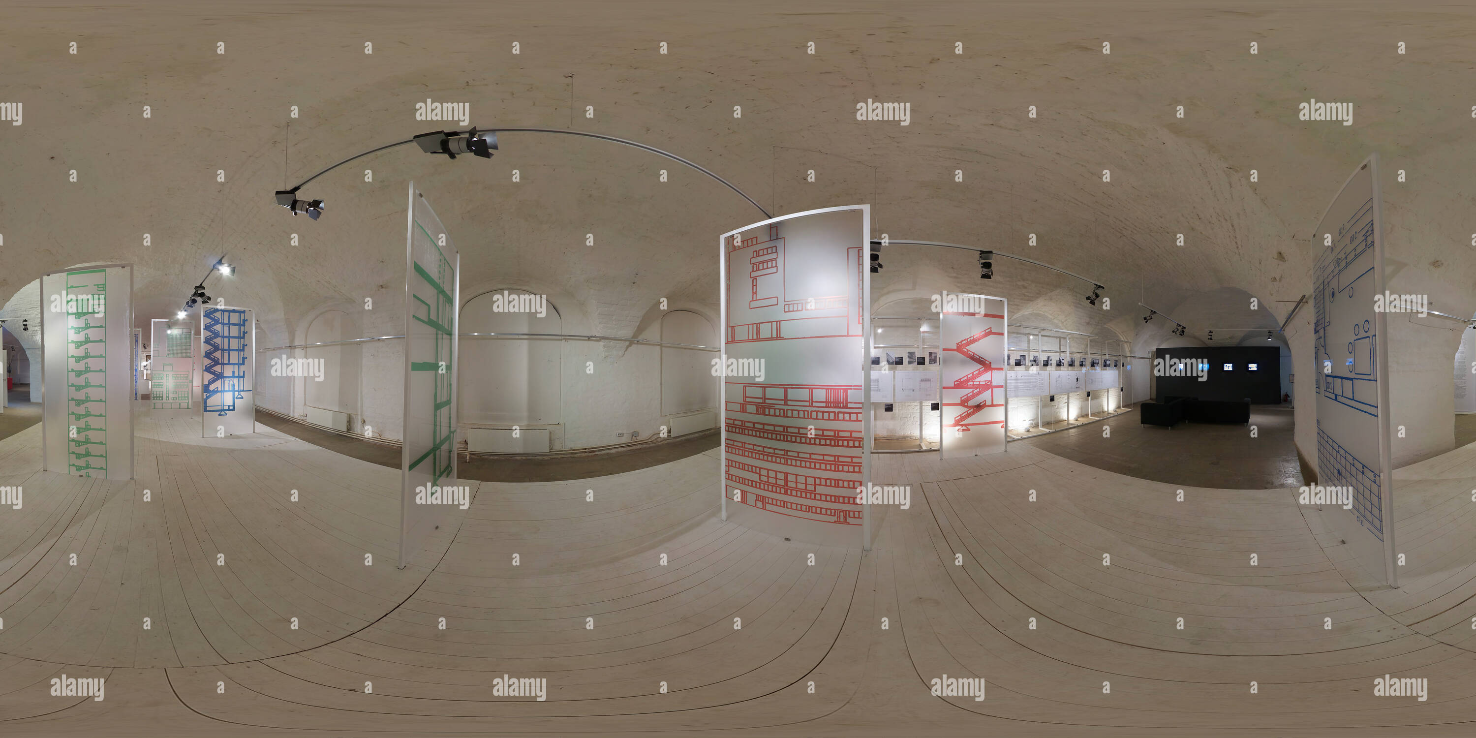 360 Grad Panorama Ansicht von Eine Ausstellung "NARKOMFIN Haus und es ist mit der Bedeutung "