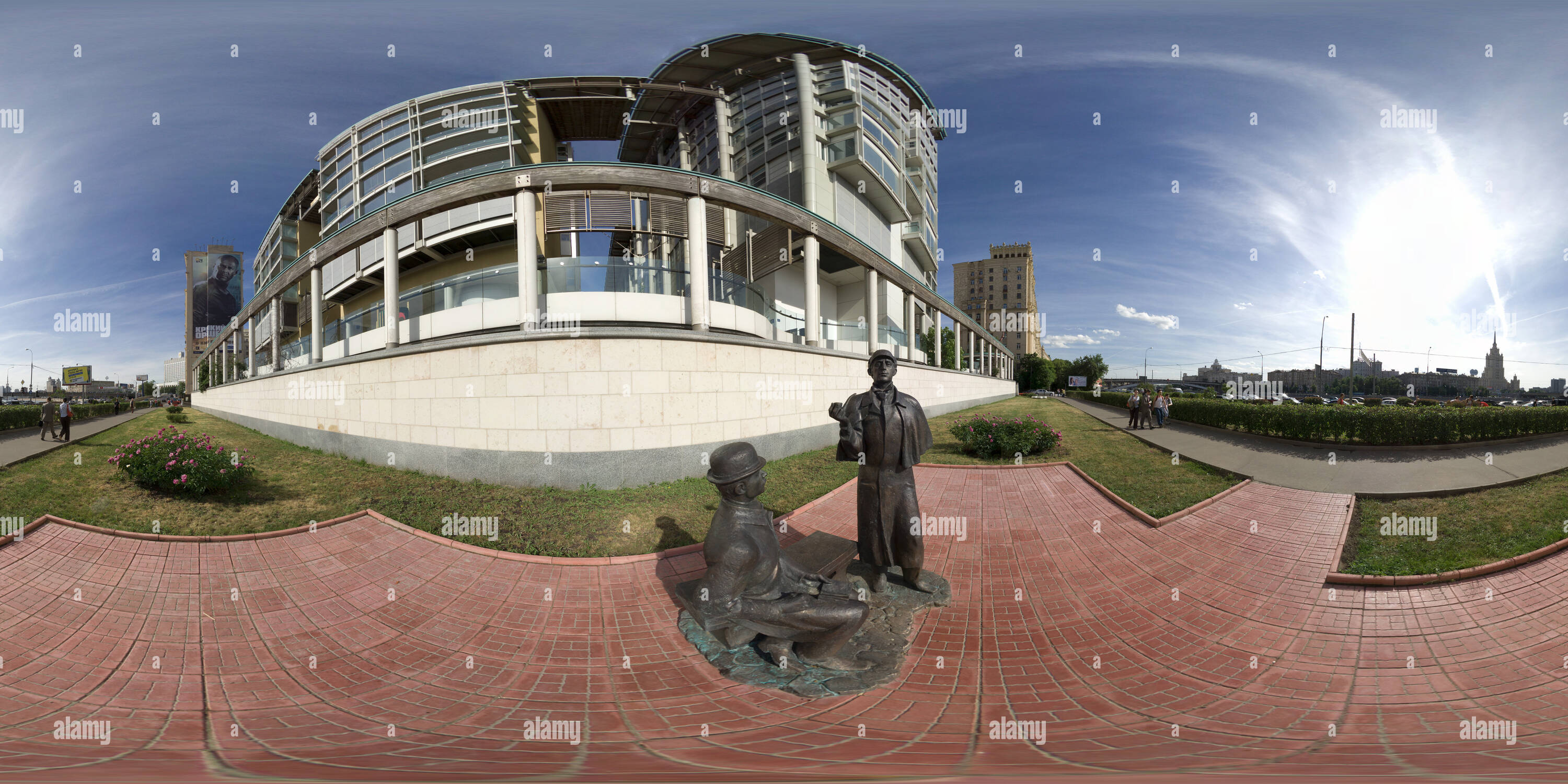 360 Grad Panorama Ansicht von Eine Skulptur Zusammensetzung an Sherlock Holmes und Dr. Watson gewidmet