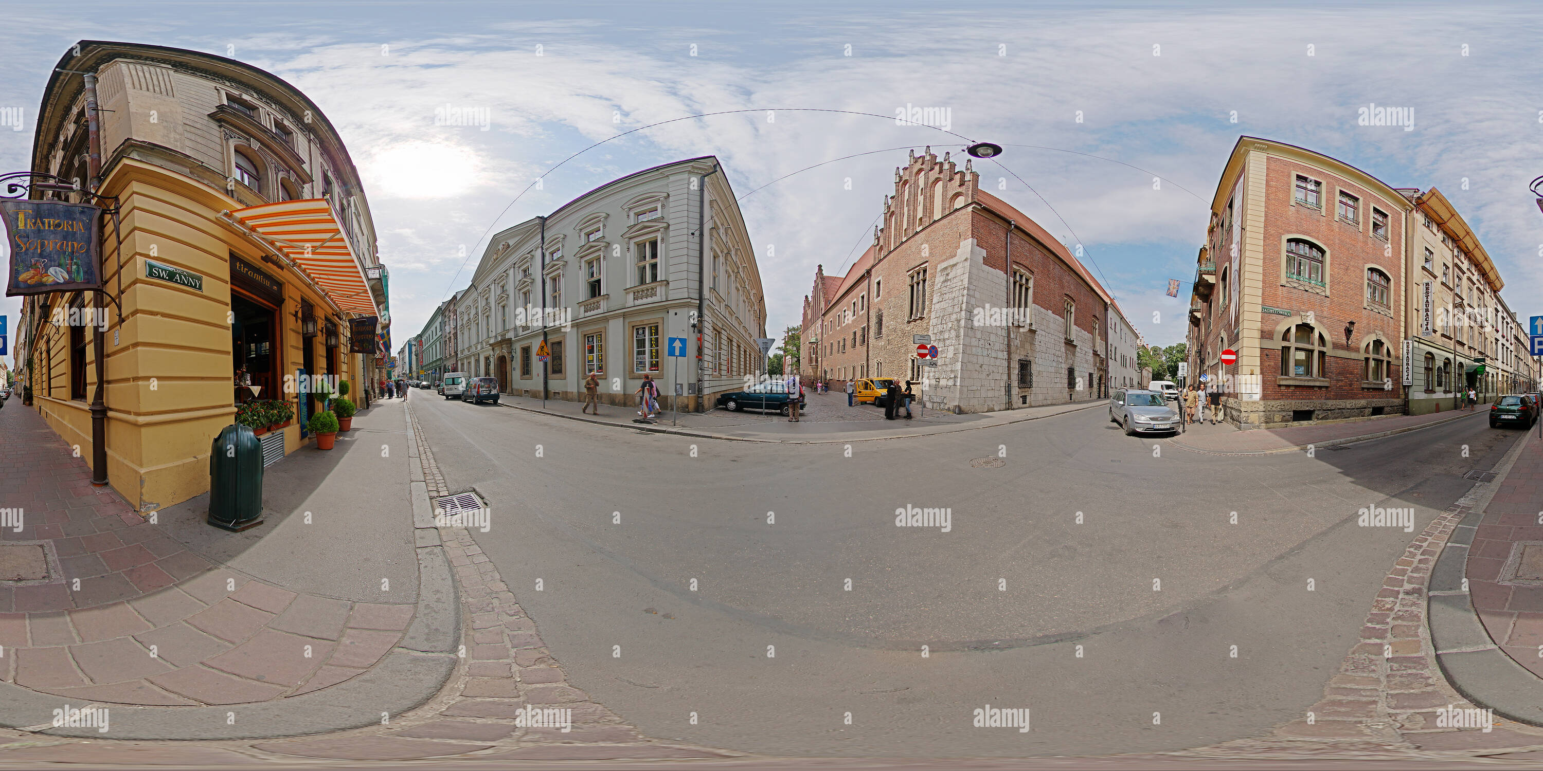 360 Grad Panorama Ansicht von St. Anna Straße und Jagiellonska Straße überqueren - Straße