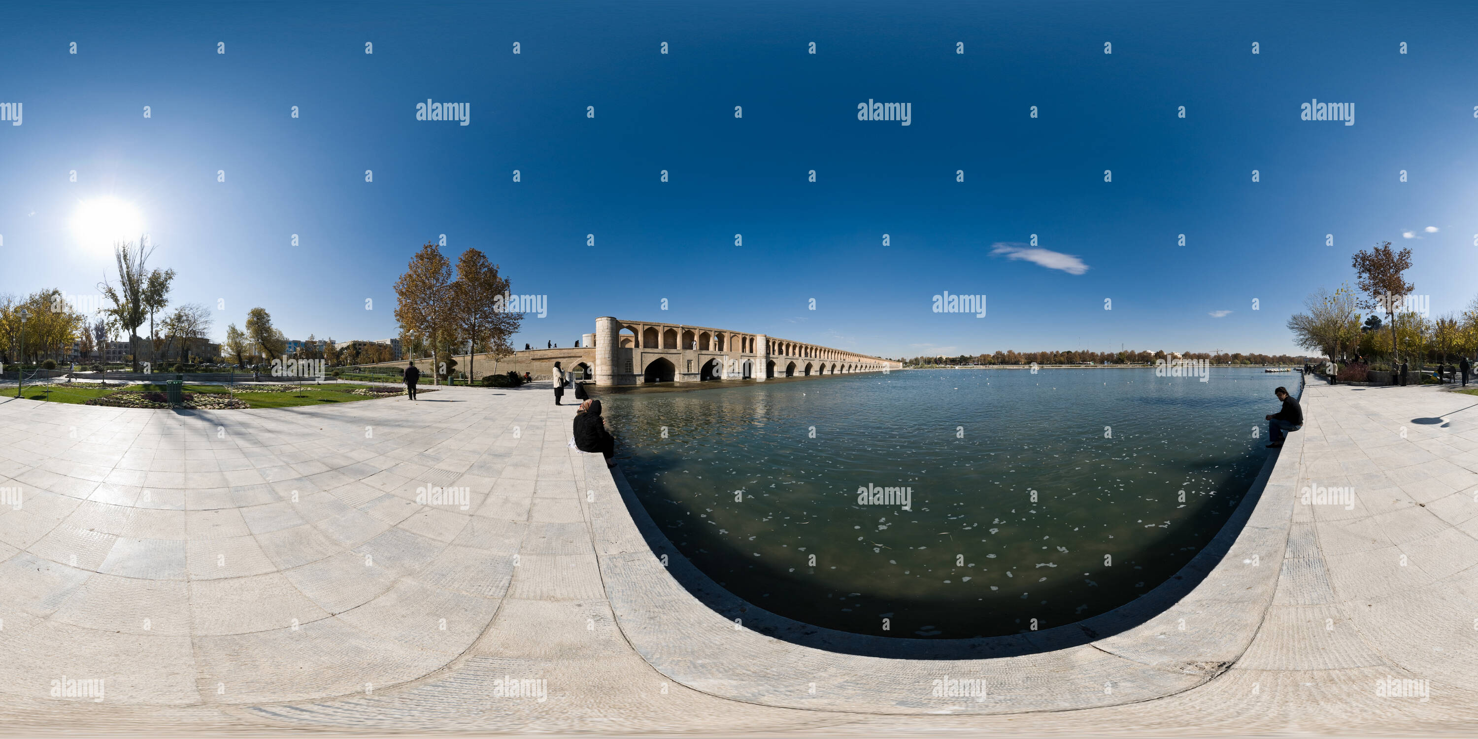 360 Grad Panorama Ansicht von Si-o-seh Pol (die 33 Bögen der Brücke)