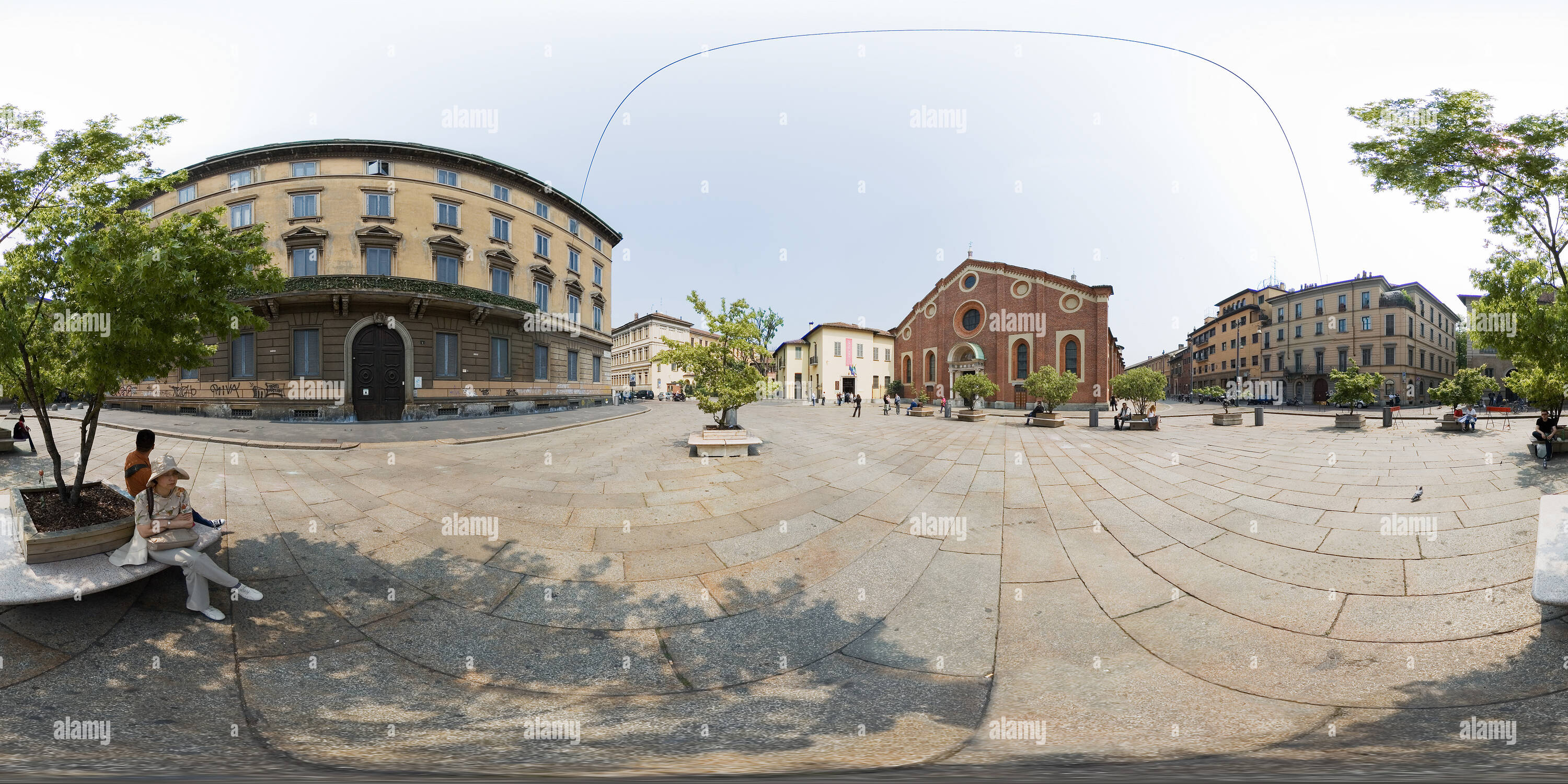 360 °Ansicht auf Piazza Madonna delle Grazie, mit der samesake Kirche