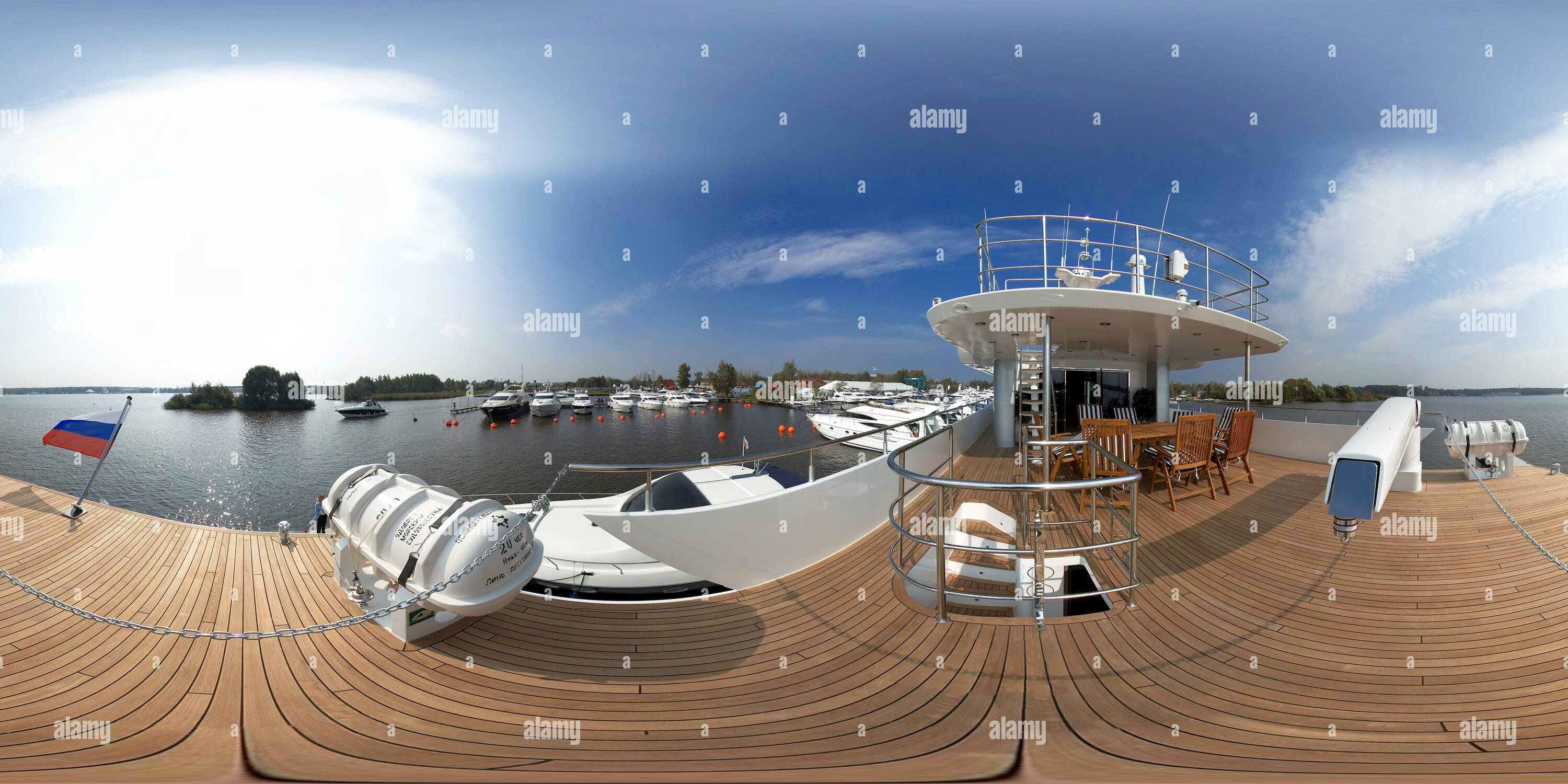 360 Grad Panorama Ansicht von 50000000 $ Yacht