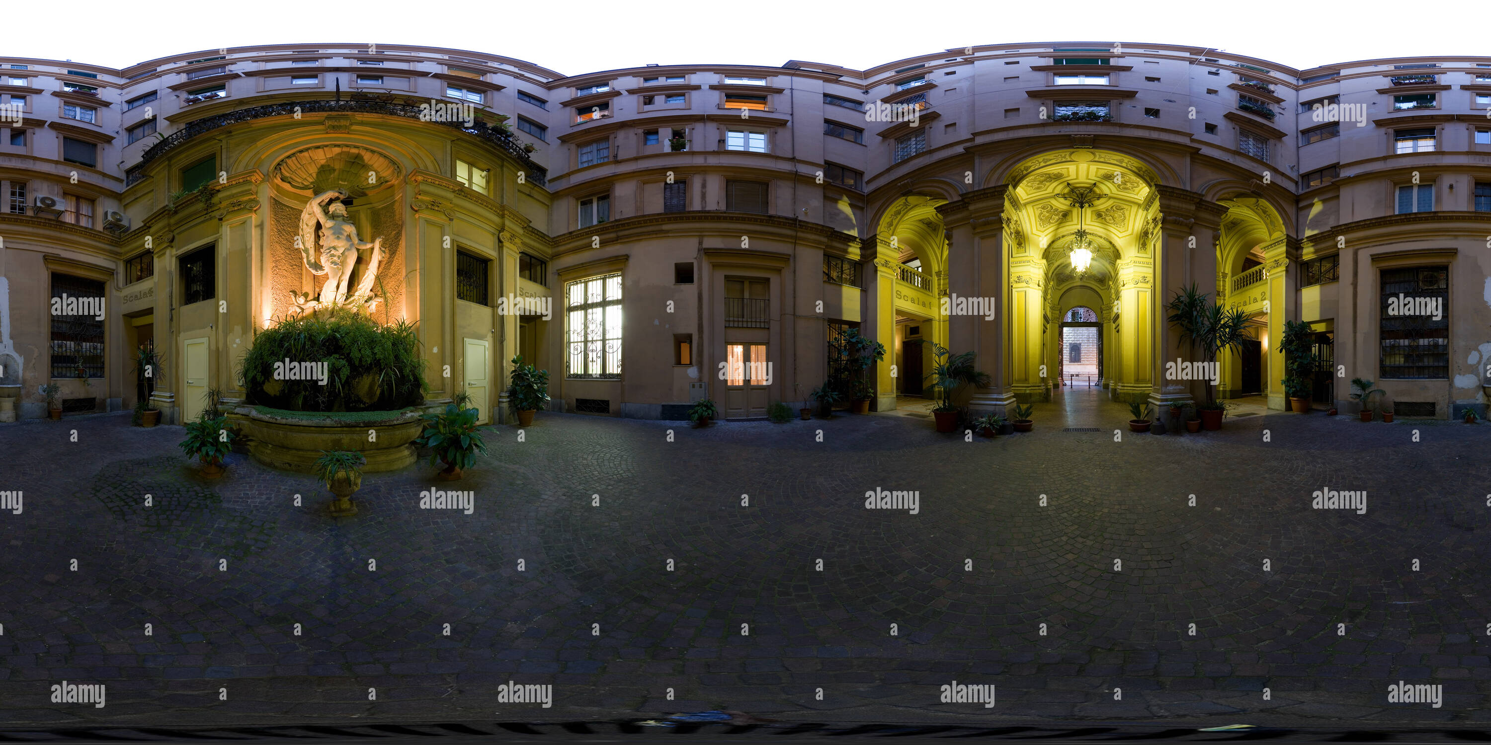 360 Grad Panorama Ansicht von Innenhof Rom