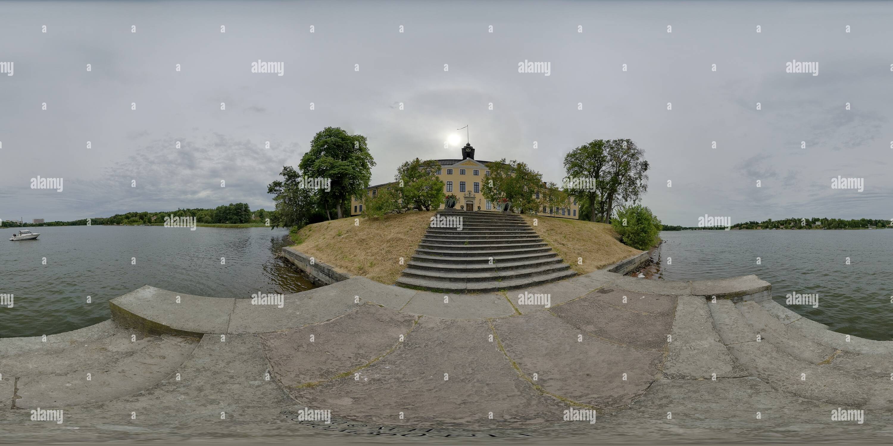 360 Grad Panorama Ansicht von Ulriksdal Schloss Park, die von der Jetty