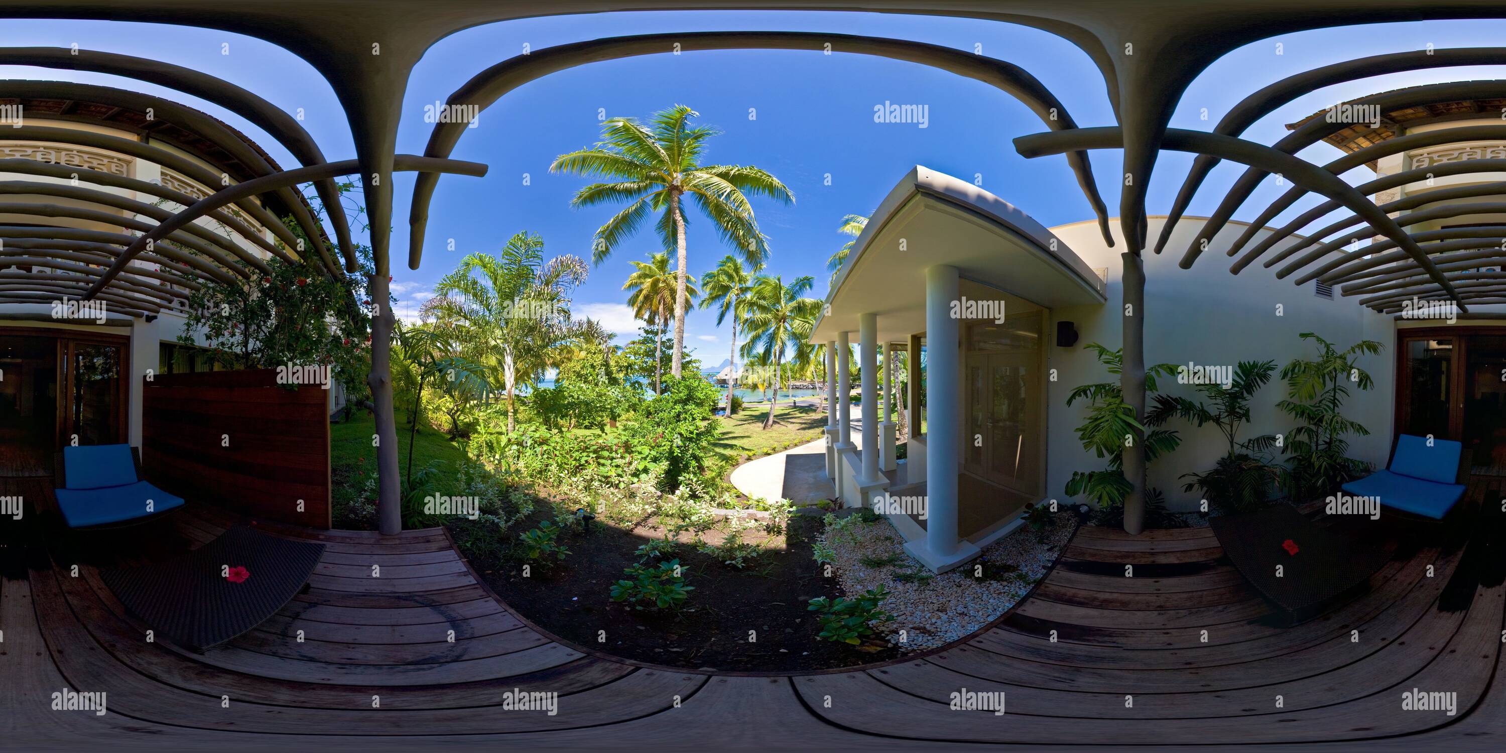 360 Grad Panorama Ansicht von Deep Nature Spa Tahiti: Die Terrasse